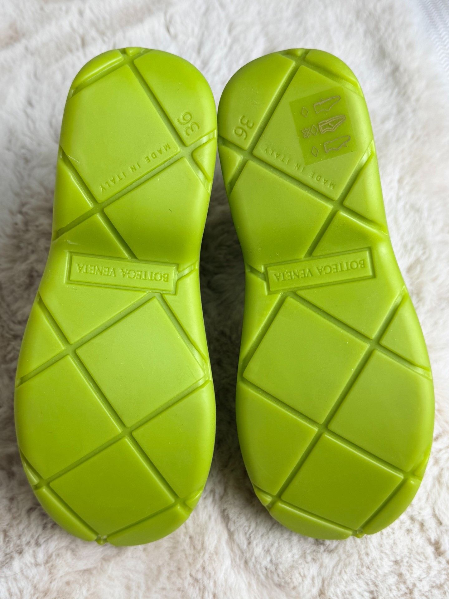 Bottega Veneta Bottega Veneta Green Lowtop Sneakers us_6 Women Size US 6 / IT 36 - 5 Thumbnail