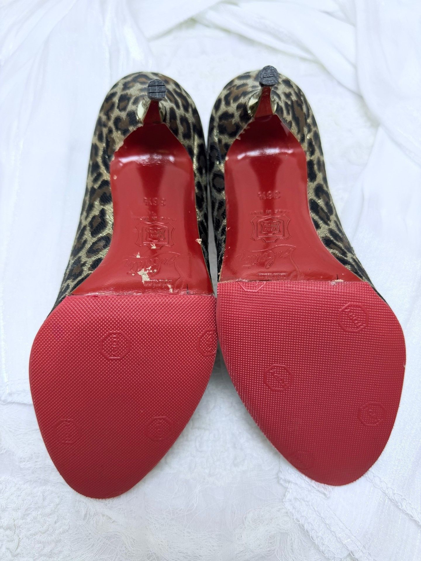 Christian Louboutin Christian Louboutin Animal Print Red Lowtop Sneakers Women Size US 6.5 / IT 36.5 - 5 Thumbnail