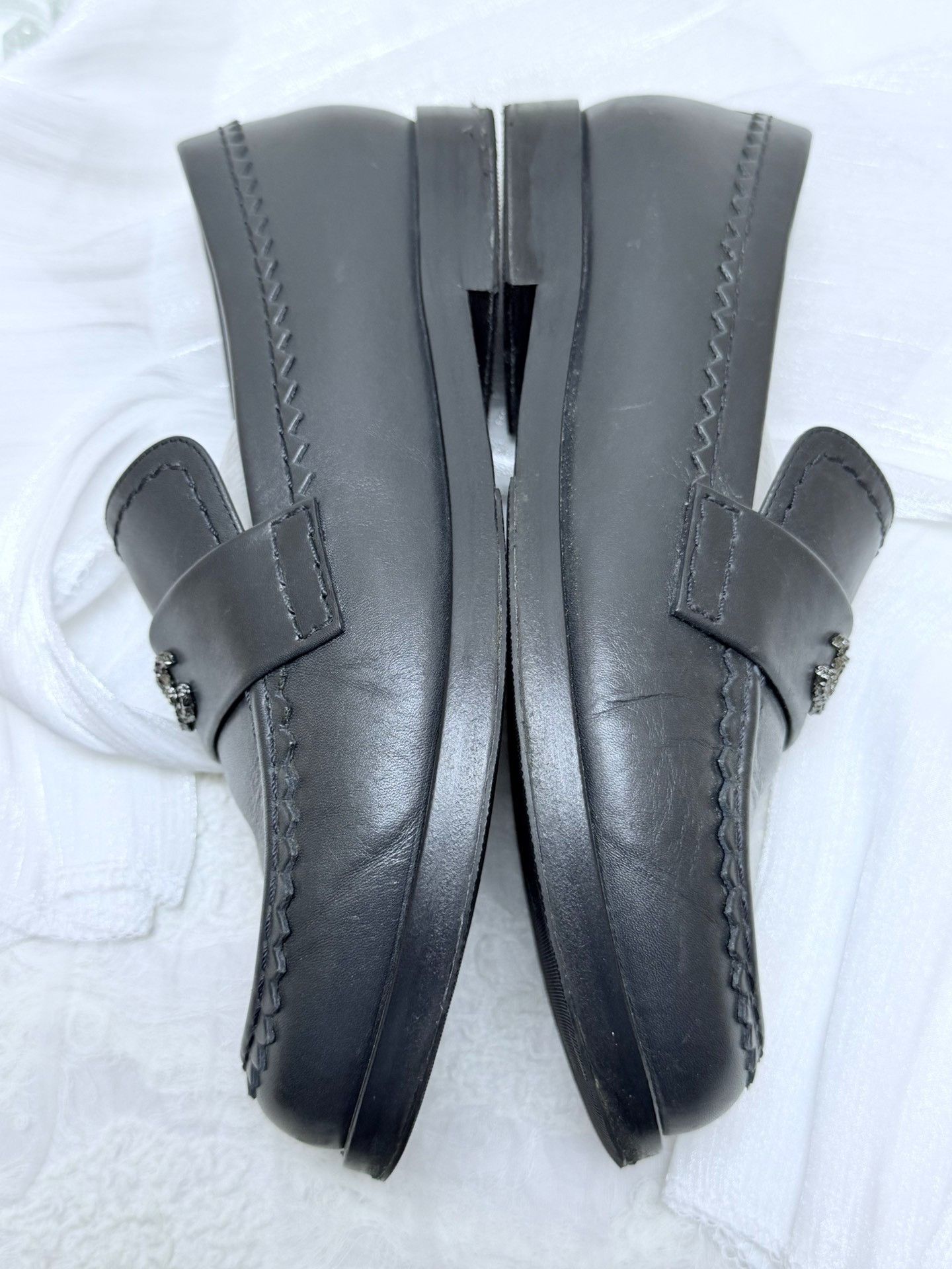 Chanel Chanel Black Lowtop Sneakers us_6-5 Women Size US 6.5 / IT 36.5 - 5 Thumbnail