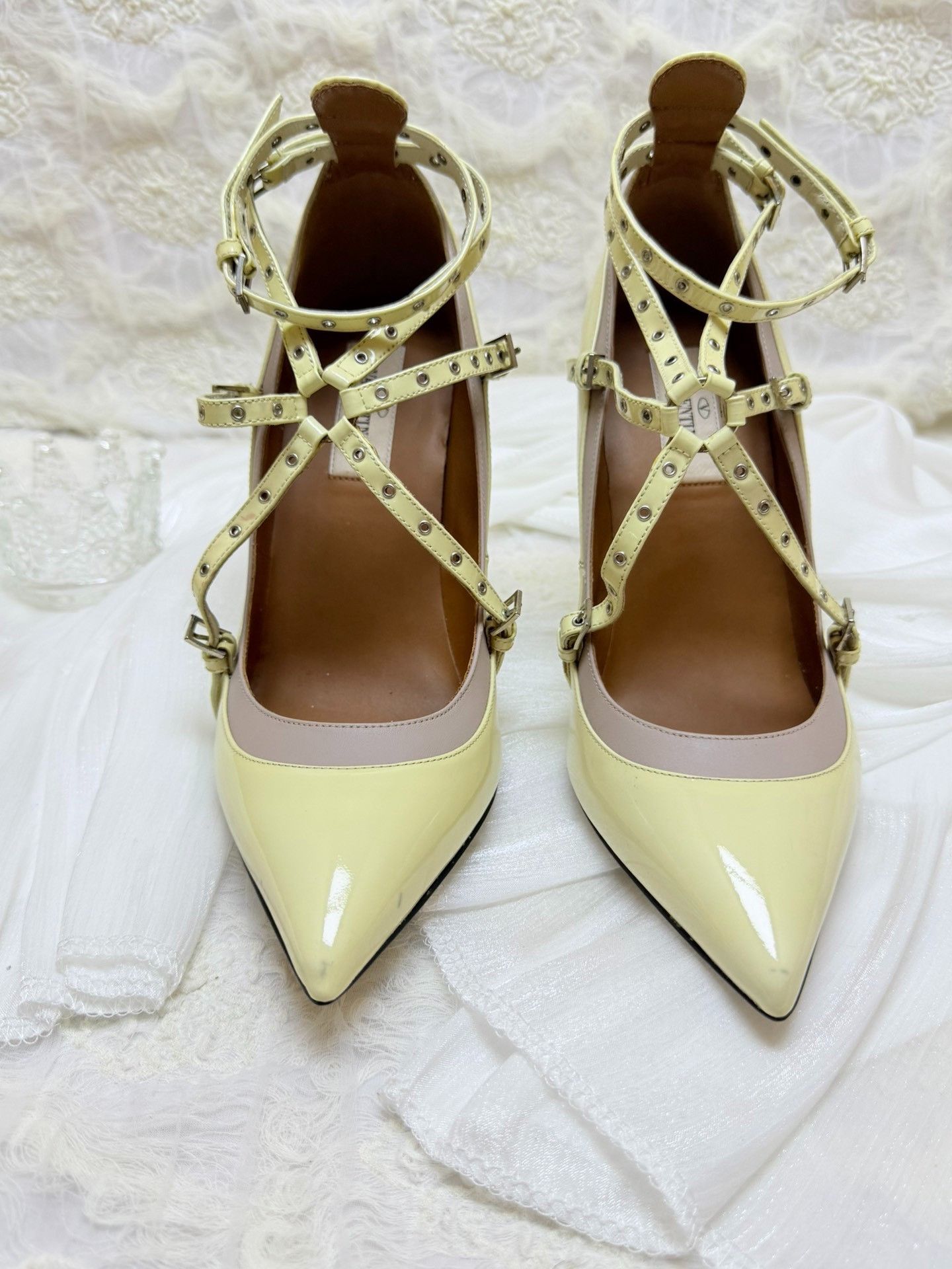 Valentino Valentino Patent Yellow Lowtop Sneakers us_8-5 Women Size US 8.5 / IT 38.5 - 3 Thumbnail