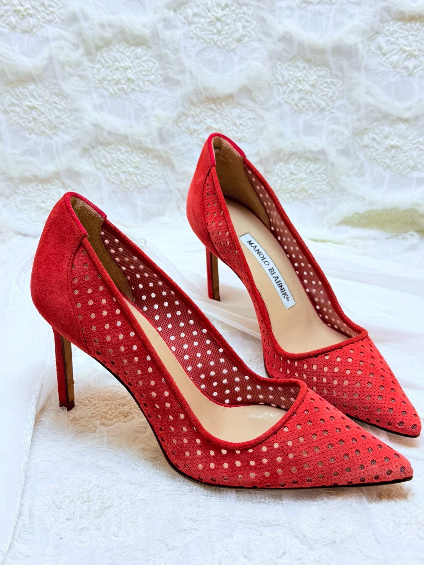 Manolo Blahnik Manolo Blahnik Red Lowtop Sneakers us_5 Women Size US 5 / IT 35 - 2 Thumbnail