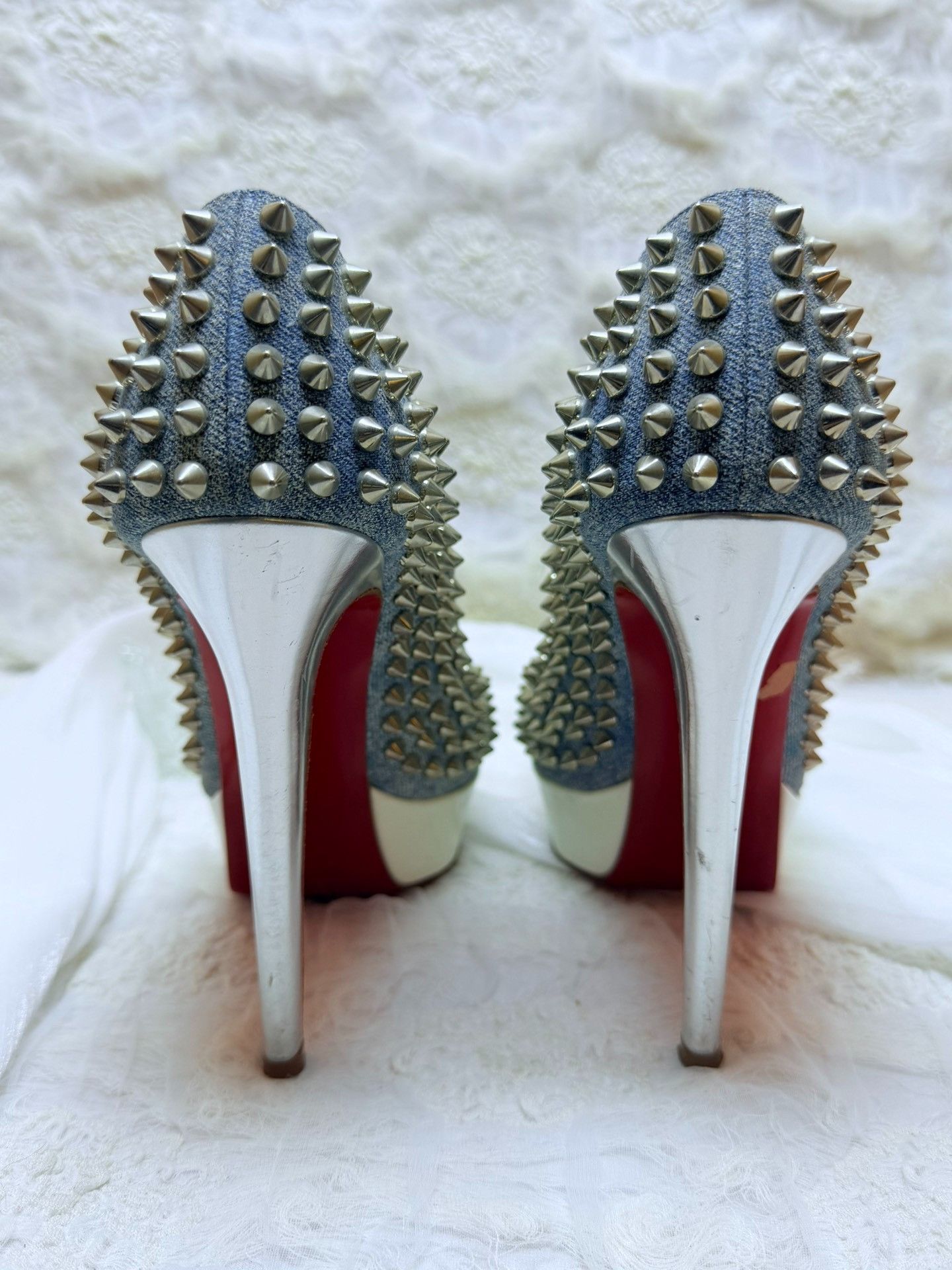 Christian Louboutin Christian Louboutin Denim Red Lowtop Sneakers us_7 Women Size US 7 / IT 37 - 4 Thumbnail