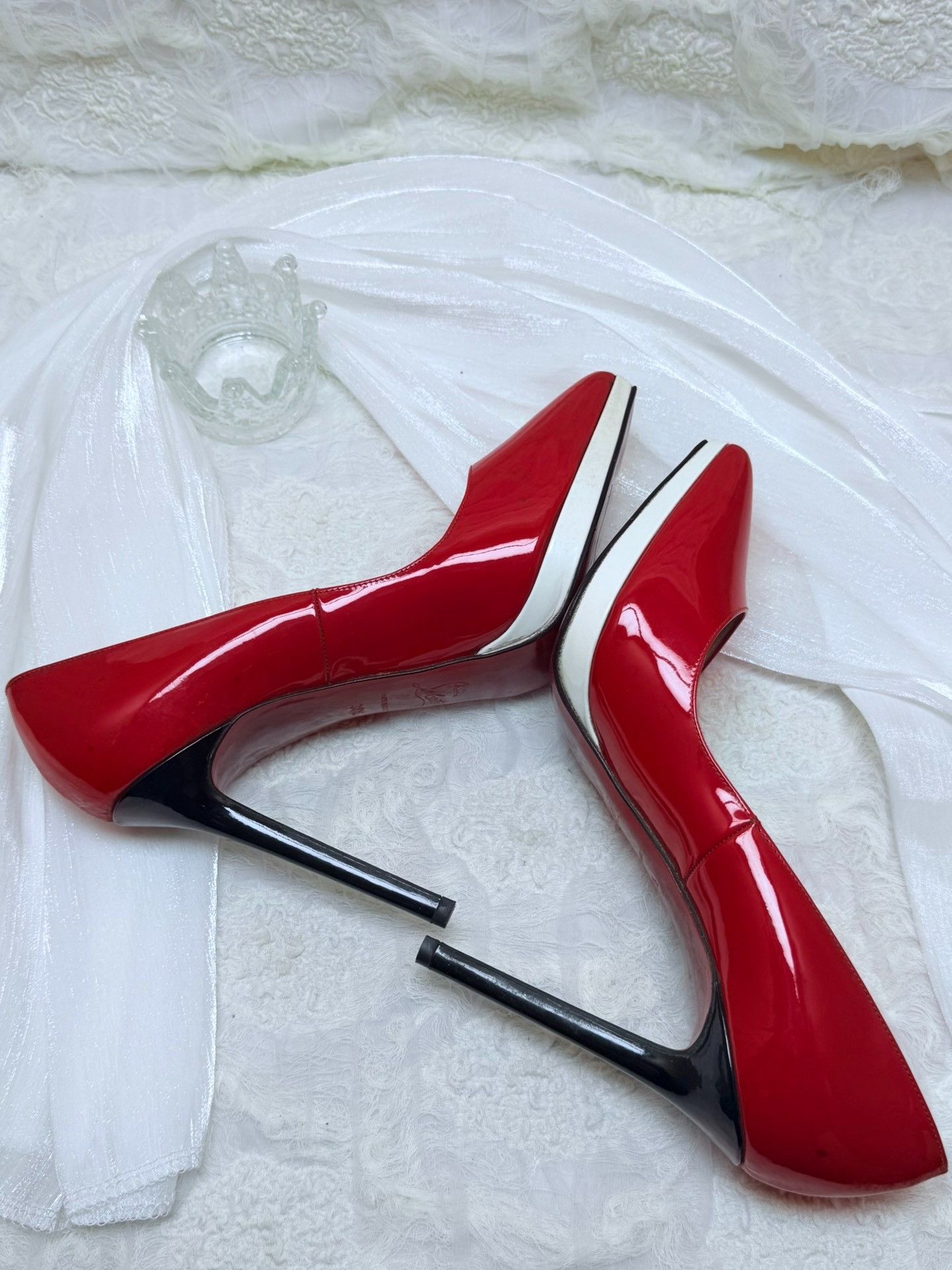 Christian Louboutin Christian Louboutin Patent Red Lowtop Sneakers us_7 Women Size US 7 / IT 37 - 5 Thumbnail