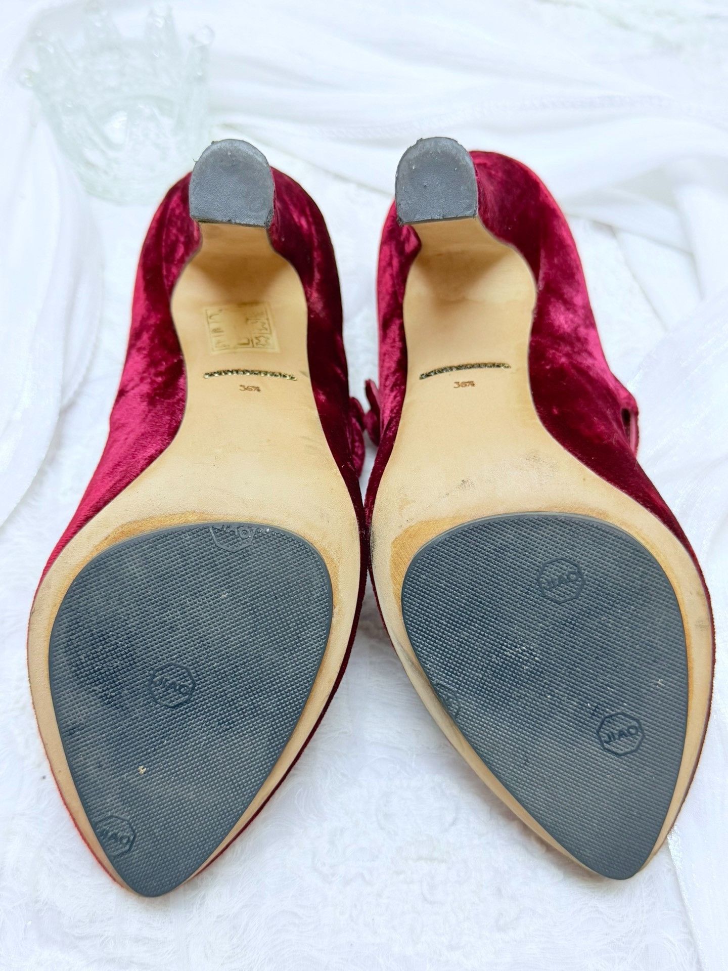 Dolce & Gabbana Dolce & Gabbana Velvet Red Lowtop Sneakers us_6-5 Women Size US 6.5 / IT 36.5 - 5 Thumbnail