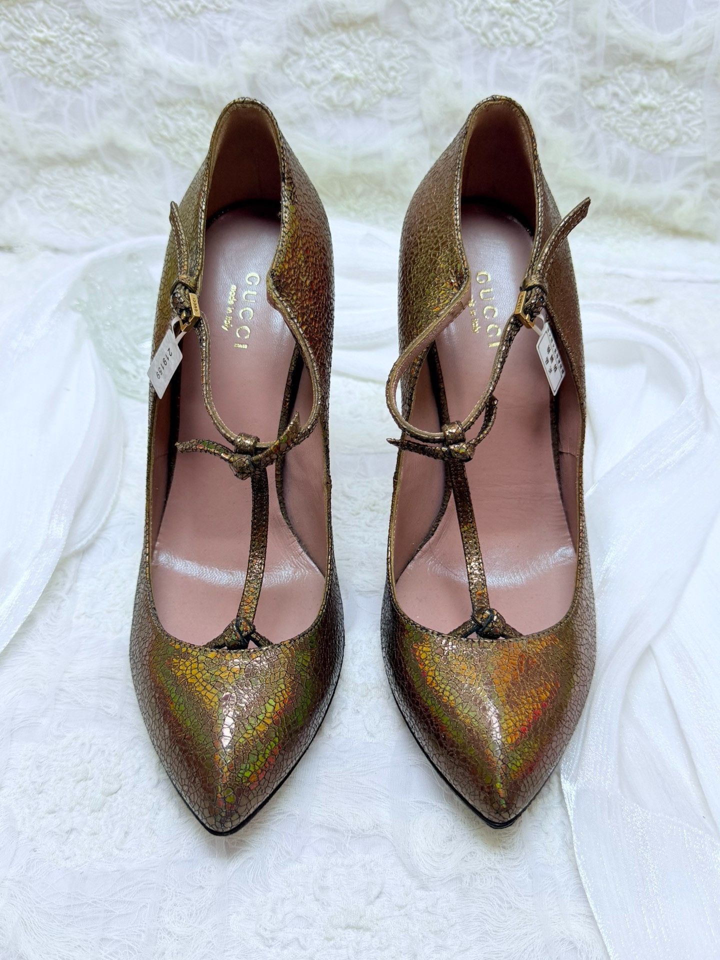 Gucci Gucci Lowtop Sneakers us_7 Women Size US 7 / IT 37 - 3 Thumbnail