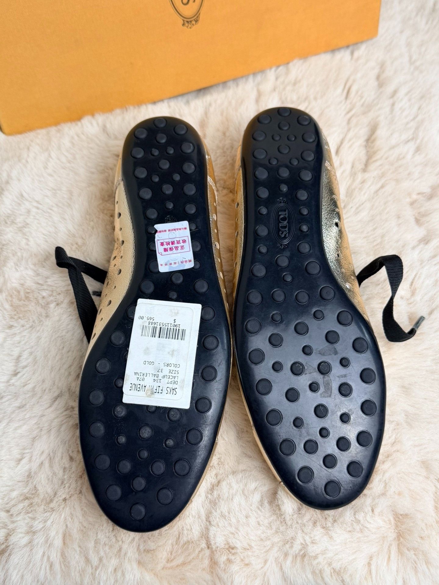 Tod's Tod's Gold Lowtop Sneakers us_7 Women Size US 7 / IT 37 - 6 Thumbnail