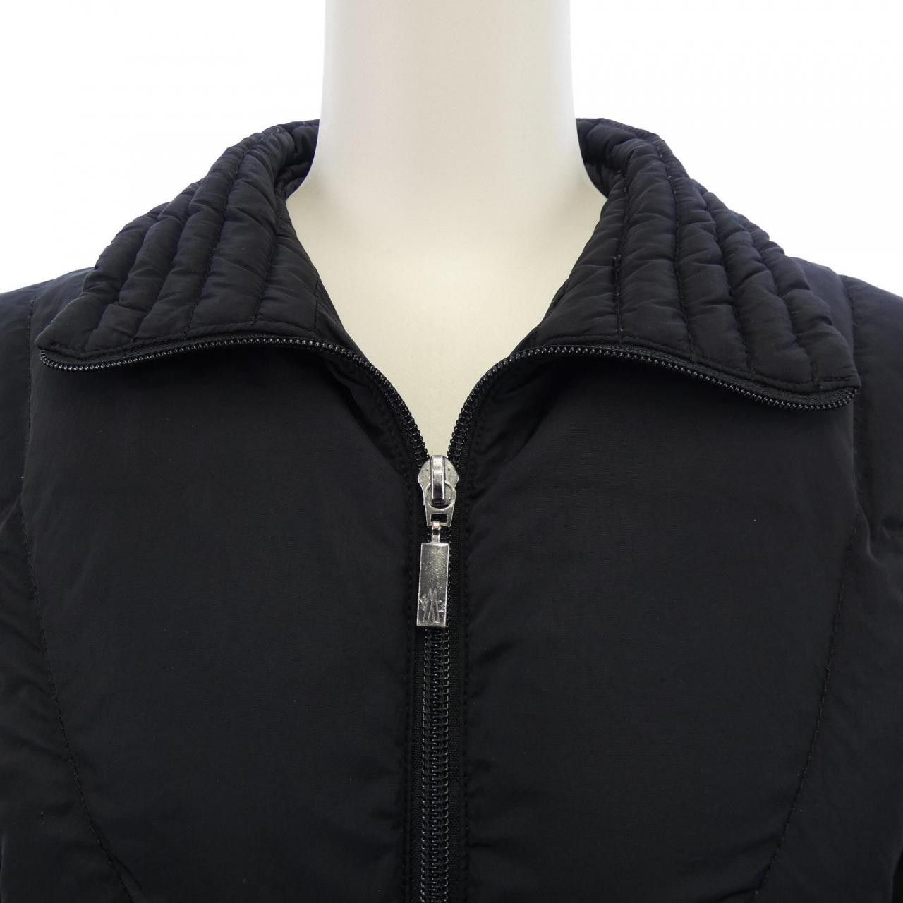 Moncler Moncler Moncler Down Coat Textile Outerwear DUTY FREE for USA Size ONE SIZE - 6 Thumbnail