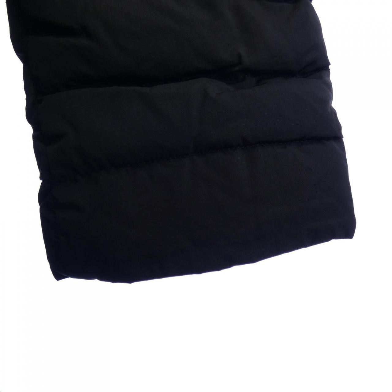 Moncler Moncler Moncler Down Coat Textile Outerwear DUTY FREE for USA Size ONE SIZE - 7 Thumbnail