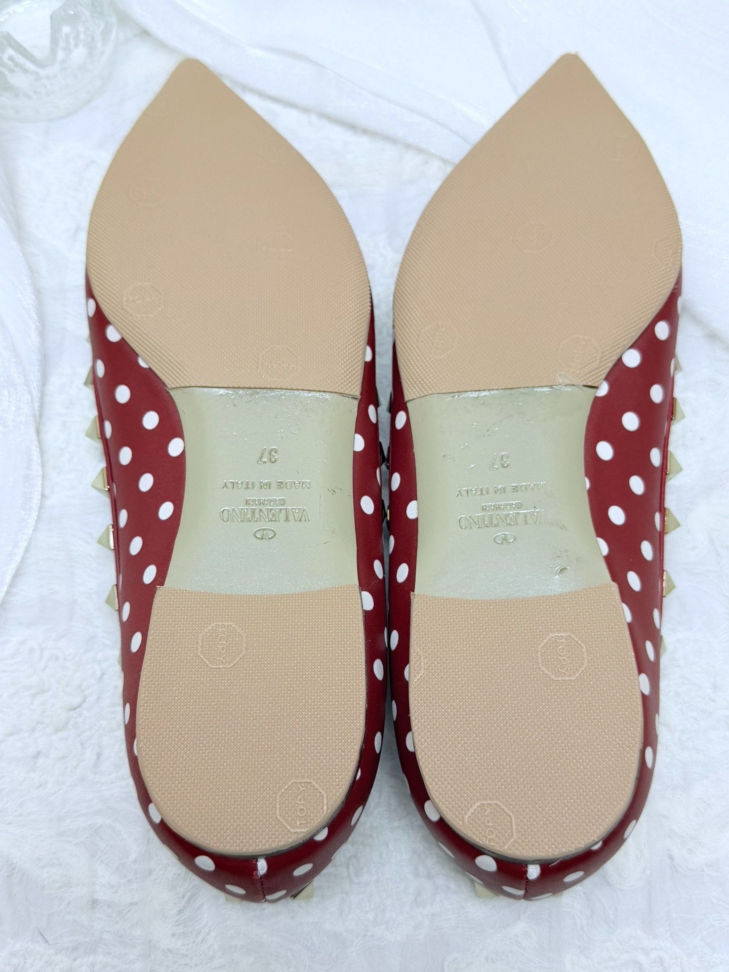 Valentino Valentino Red Lowtop Sneakers us_7 Women Size US 7 / IT 37 - 6 Thumbnail