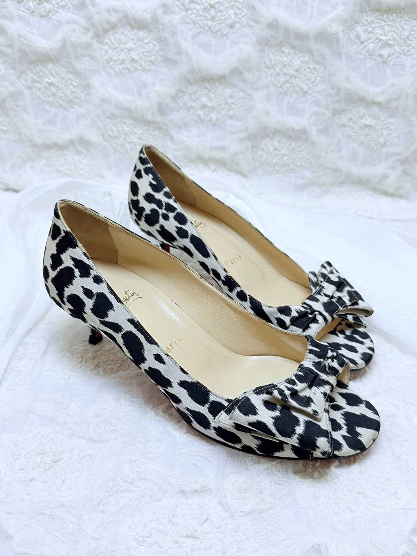 Christian Louboutin Christian Louboutin Animal Print Red Lowtop Sneakers Women Size US 8 / IT 38 - 2 Thumbnail