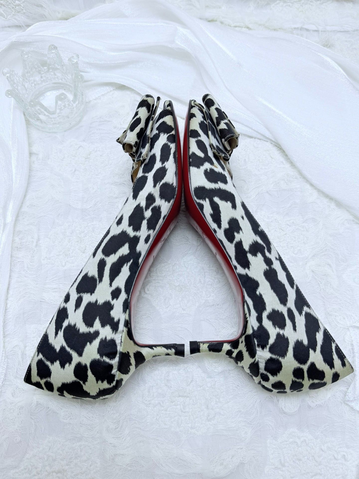 Christian Louboutin Christian Louboutin Animal Print Red Lowtop Sneakers Women Size US 8 / IT 38 - 6 Thumbnail