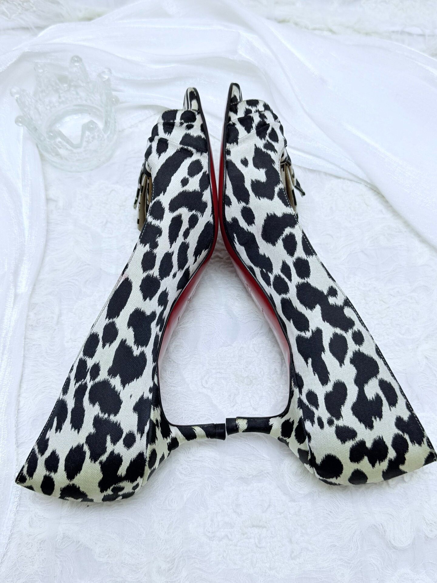 Christian Louboutin Christian Louboutin Animal Print Red Lowtop Sneakers Women Size US 8 / IT 38 - 5 Thumbnail