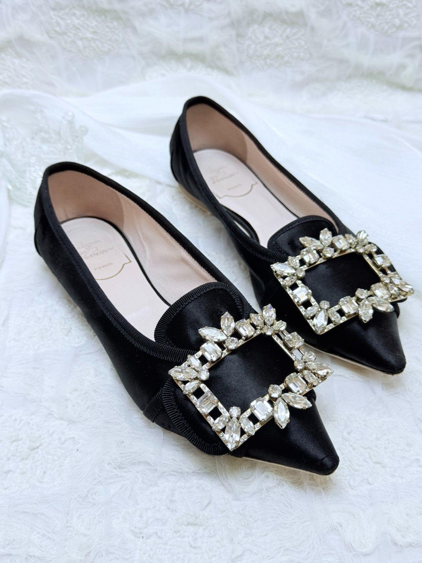 Roger Vivier Roger Vivier Retro Black Lowtop Sneakers us_5 Women Size US 5 / IT 35 - 2 Thumbnail