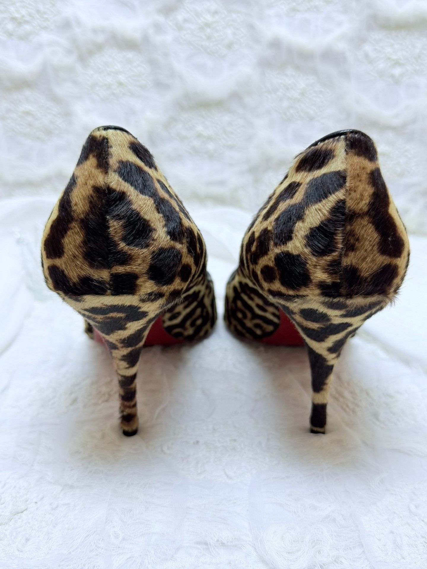 Christian Louboutin Christian Louboutin Animal Print Lowtop Sneakers us_9 Women Size US 9 / IT 39 - 4 Thumbnail