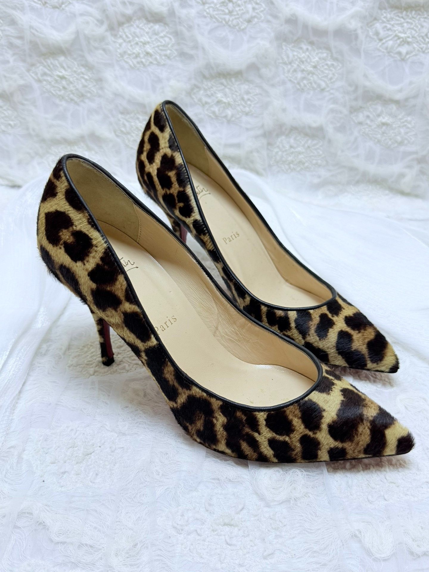 Christian Louboutin Christian Louboutin Animal Print Lowtop Sneakers us_9 Women Size US 9 / IT 39 - 2 Thumbnail