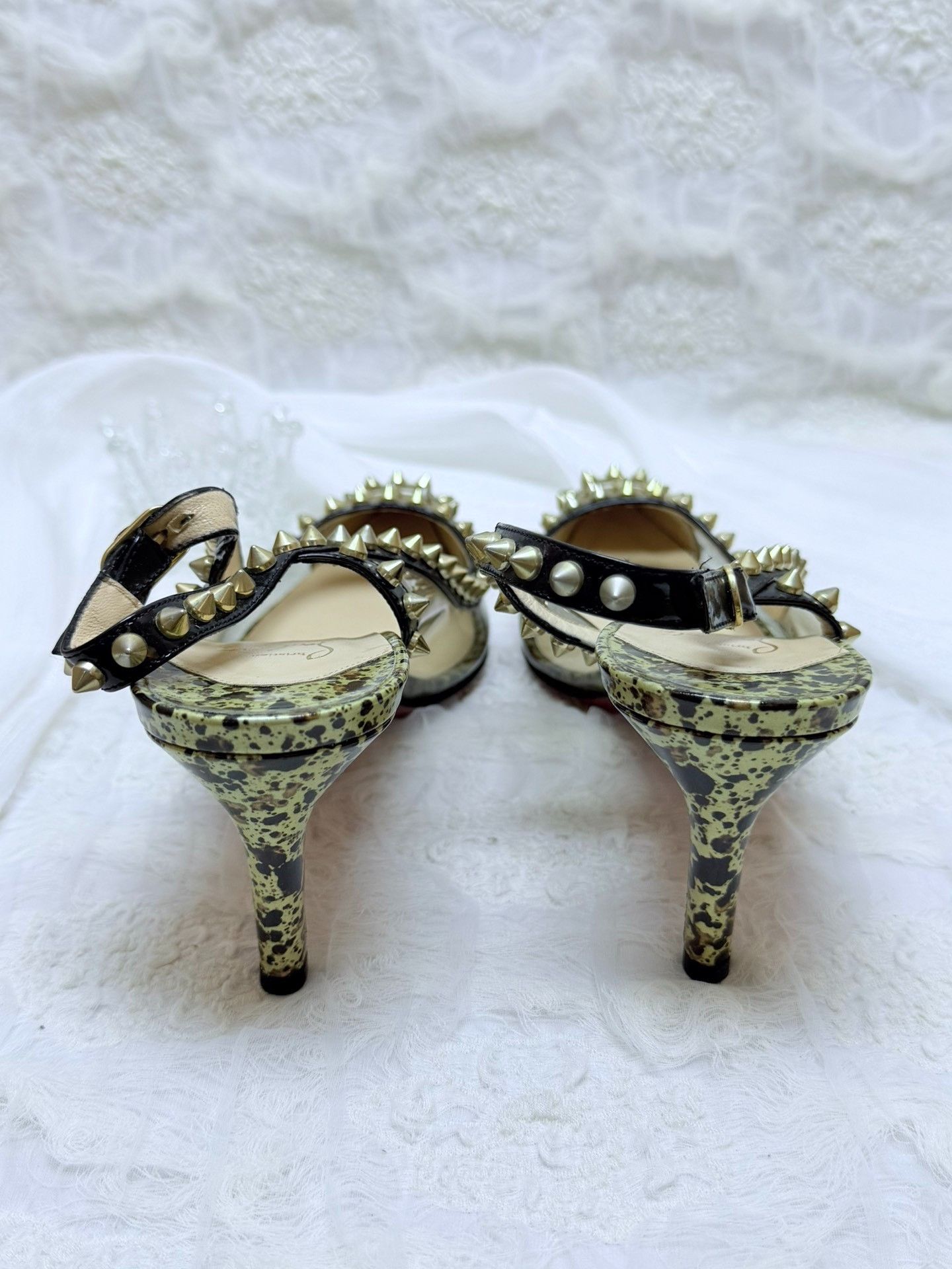 Christian Louboutin Christian Louboutin Limited Yellow Lowtop Sneakers Women Size US 9 / IT 39 - 4 Thumbnail