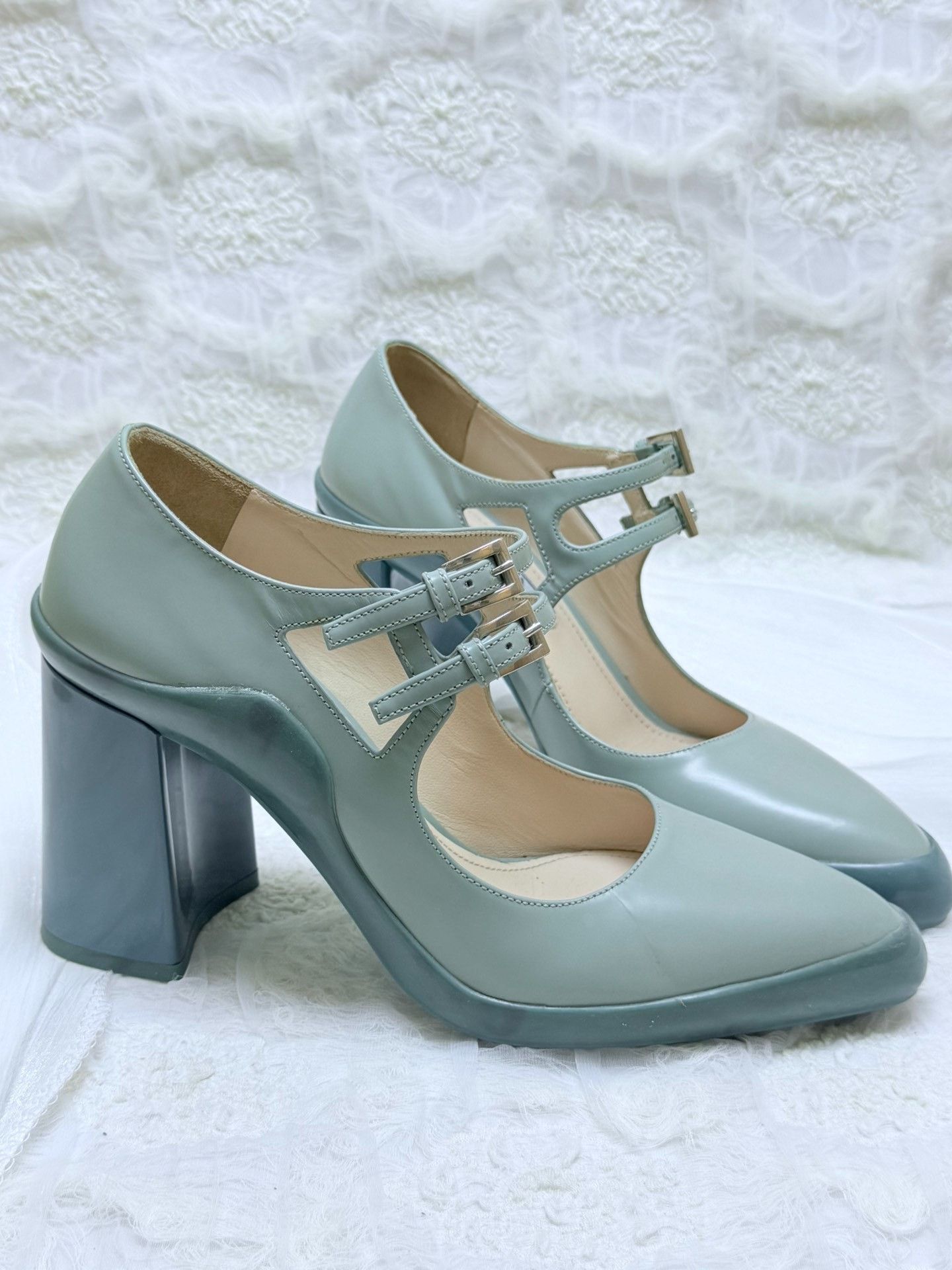 Prada Prada Multi Lowtop Sneakers us_6 Women Size US 6 / IT 36 - 2 Thumbnail
