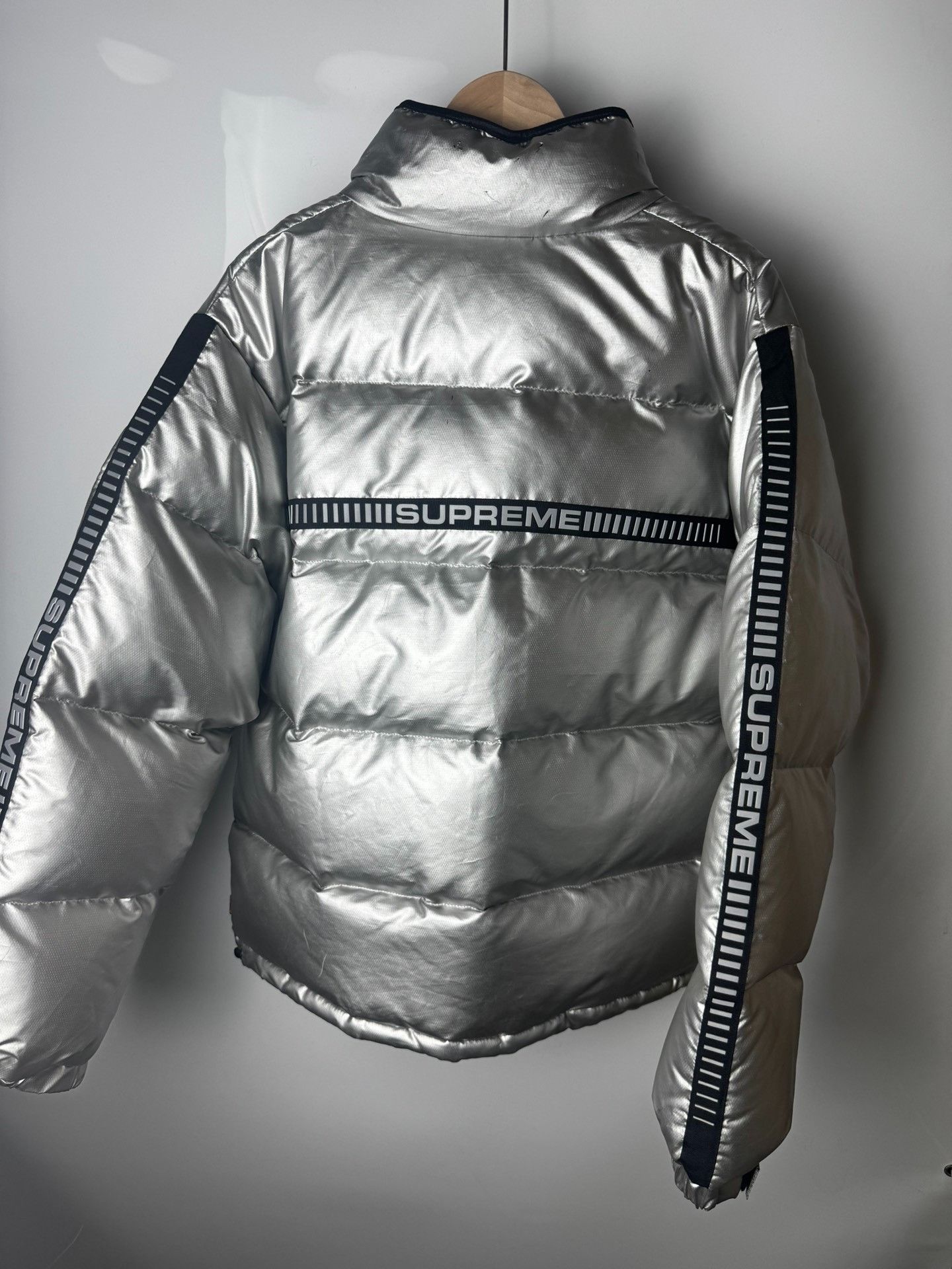 Supreme Supreme Down Rare Silver Heavy Coat m Men Size US M / EU 48-50 / 2 - 2 Thumbnail