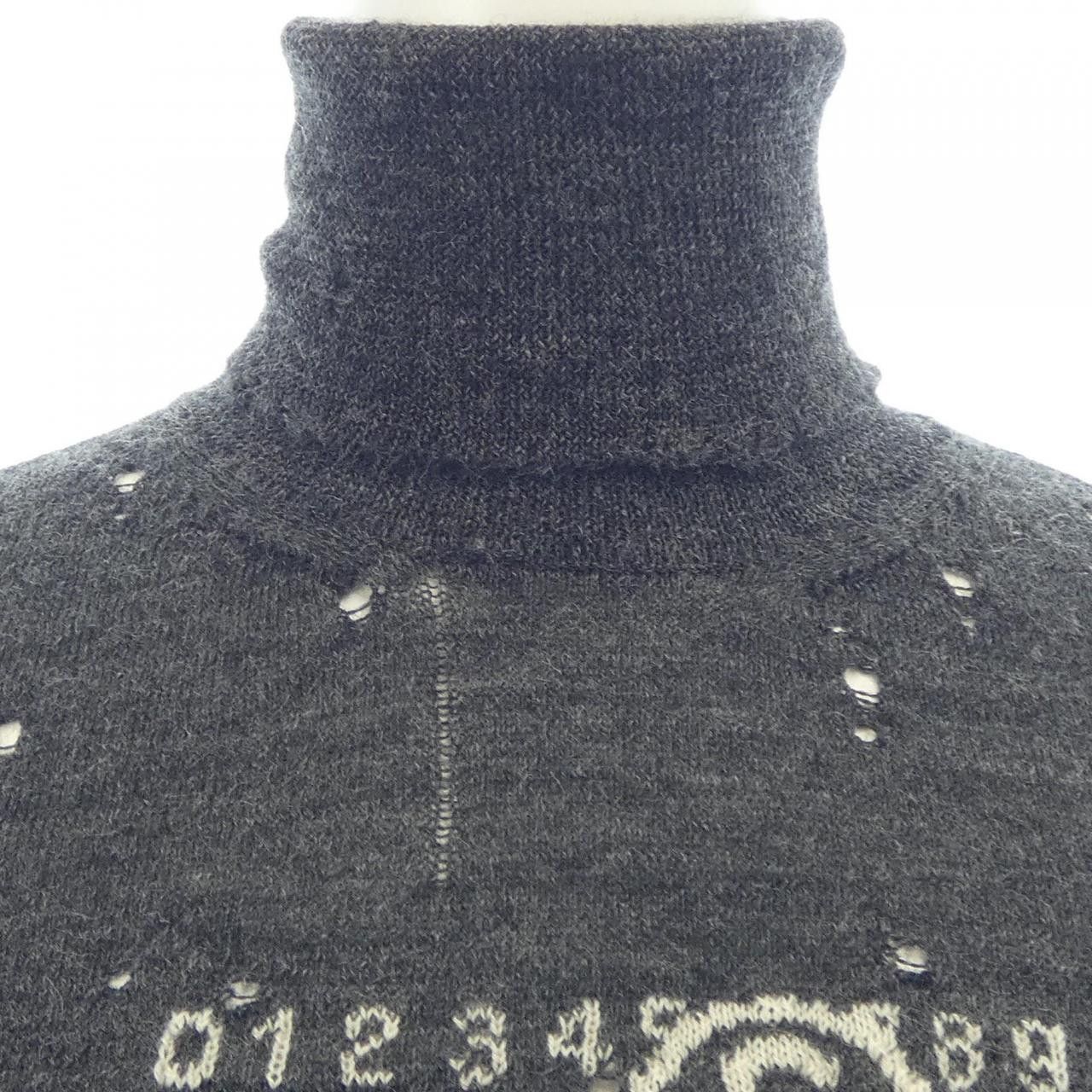Maison Margiela MM6 Maison Margiela MM6 Maison Margiela Knitwear Textile Tops S52HA0299 DUTY FREE for USA Size ONE SIZE - 5 Thumbnail