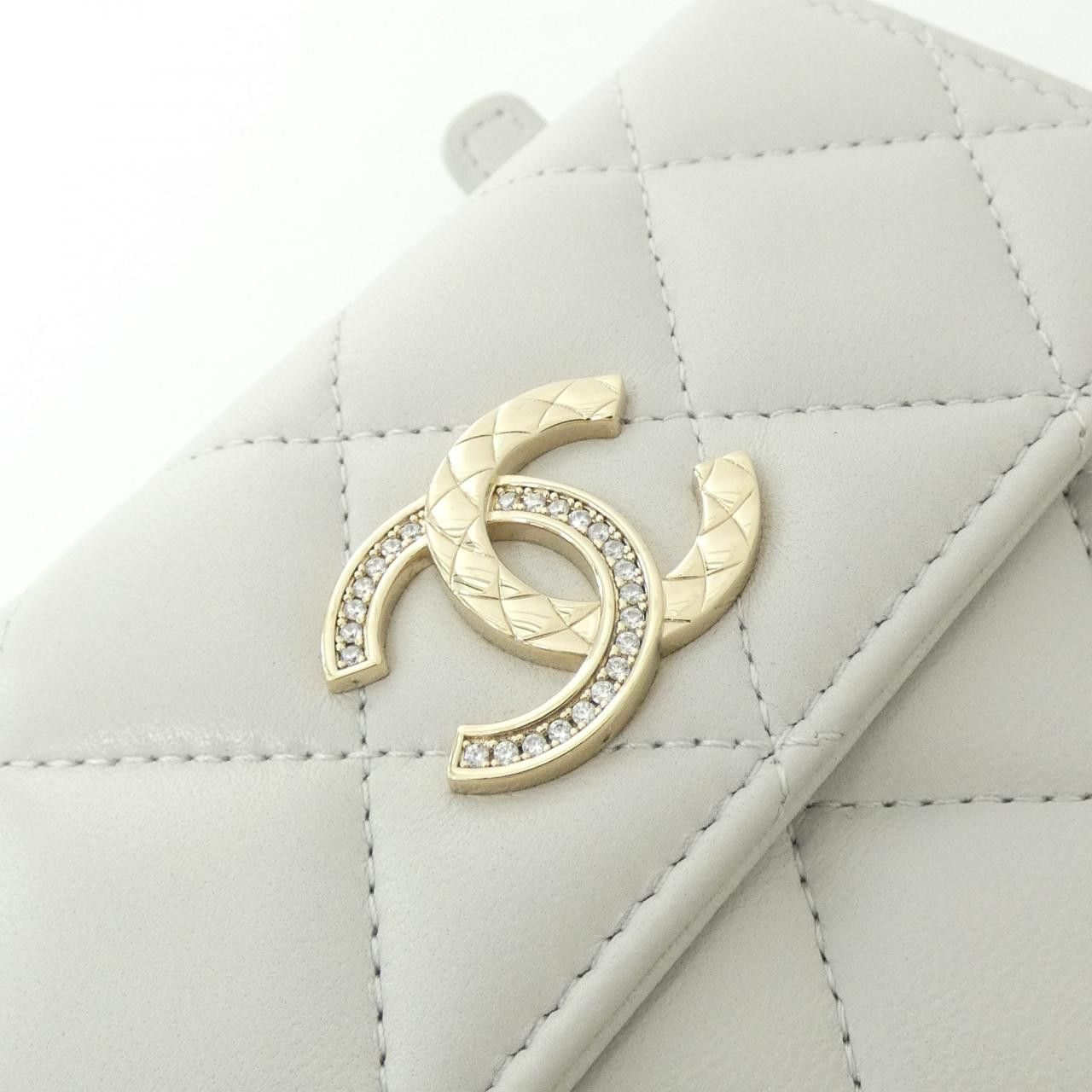 Chanel Chanel Chanel Lambskin Wallet Leather Short Wallet DUTY FREE for USA Size ONE SIZE - 4 Thumbnail