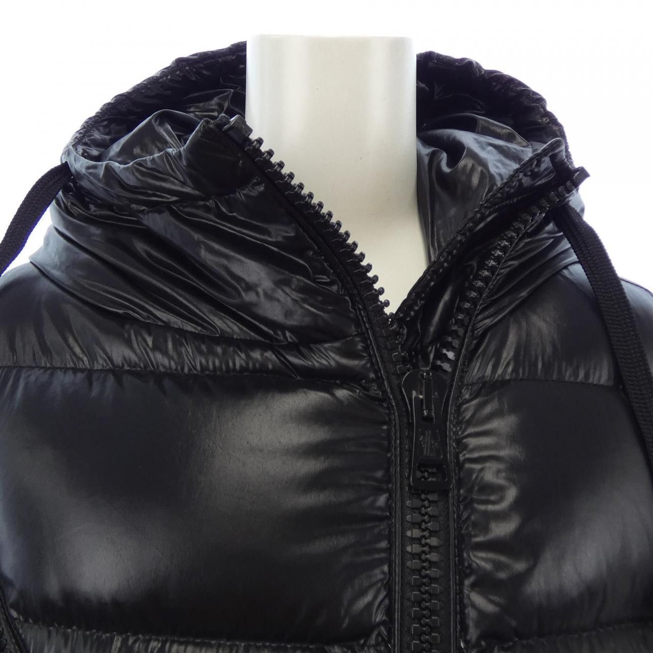 Moncler Moncler MONCLER LIRIOPE Down Jacket Textile Outerwear LIRIOPE DUTY FREE for USA Size ONE SIZE - 7 Thumbnail
