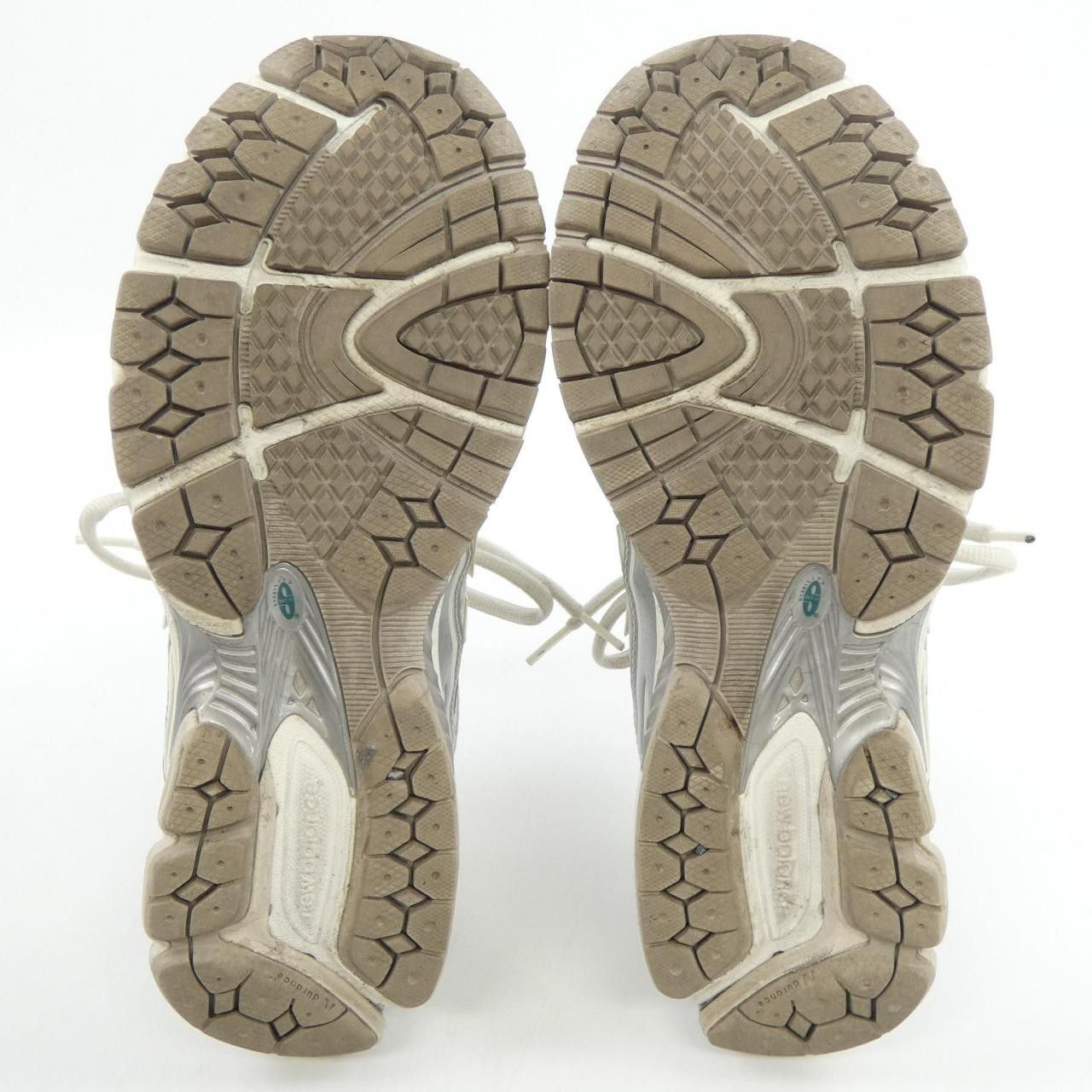 Other Other New Balance M1906REE Sneakers Plastic / Synthetic Shoes M1906REE DUTY FREE for USA Size ONE SIZE - 4 Thumbnail
