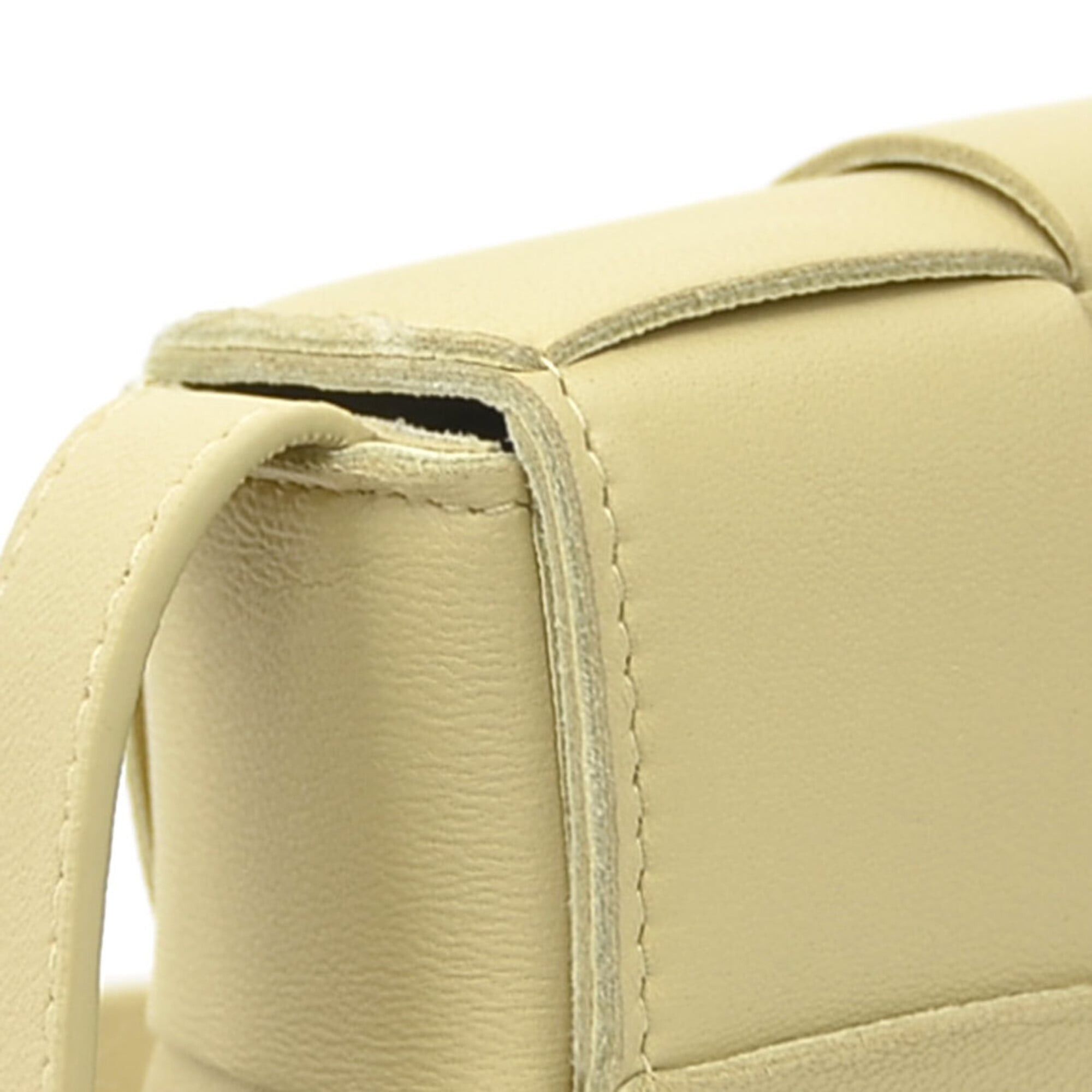 Bottega Veneta Bottega Veneta shoulder bag, Candy Cassette design, leather, beige, women's, h32162k Size ONE SIZE - 6 Thumbnail