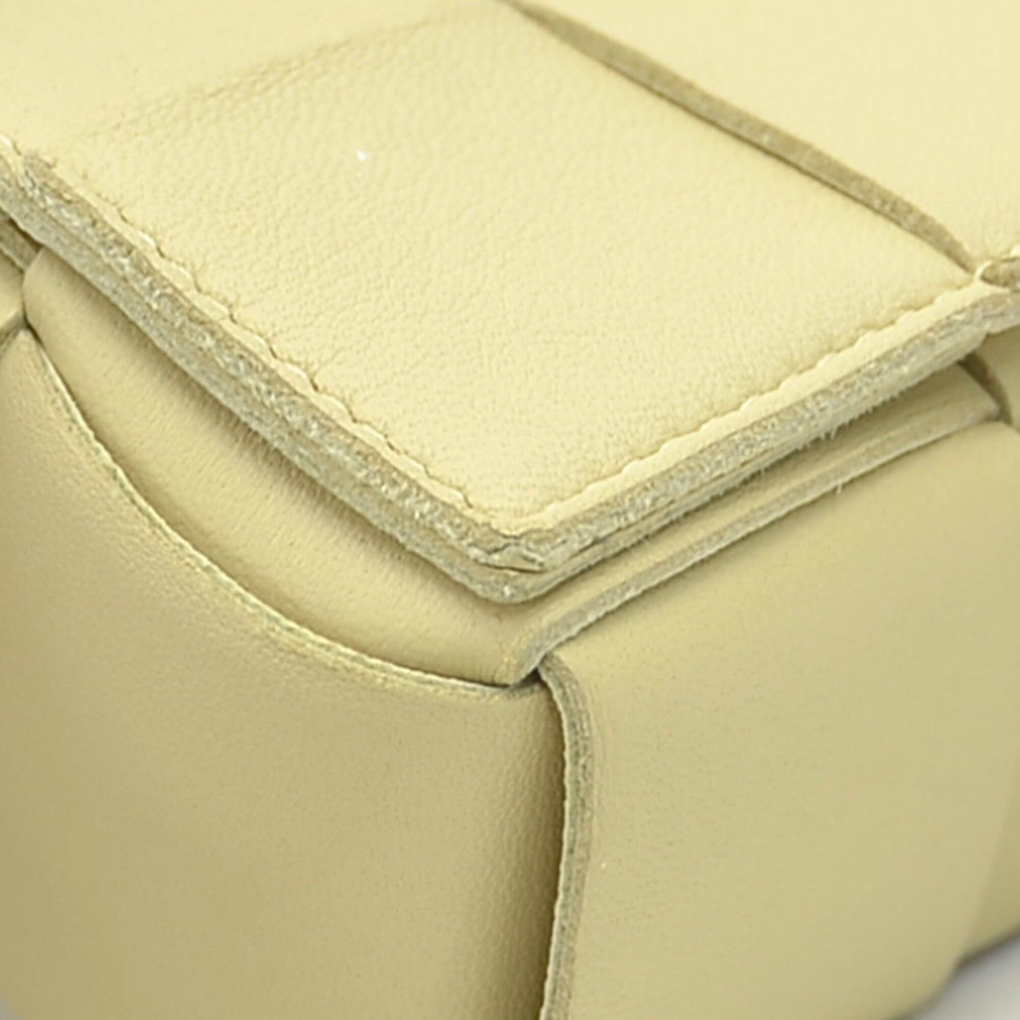 Bottega Veneta Bottega Veneta shoulder bag, Candy Cassette design, leather, beige, women's, h32162k Size ONE SIZE - 7 Thumbnail