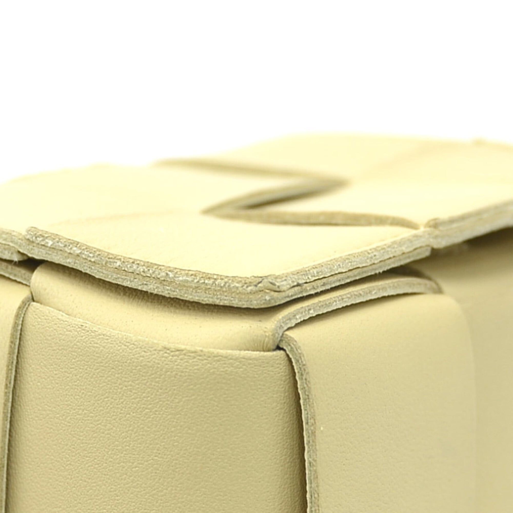 Bottega Veneta Bottega Veneta shoulder bag, Candy Cassette design, leather, beige, women's, h32162k Size ONE SIZE - 10 Thumbnail