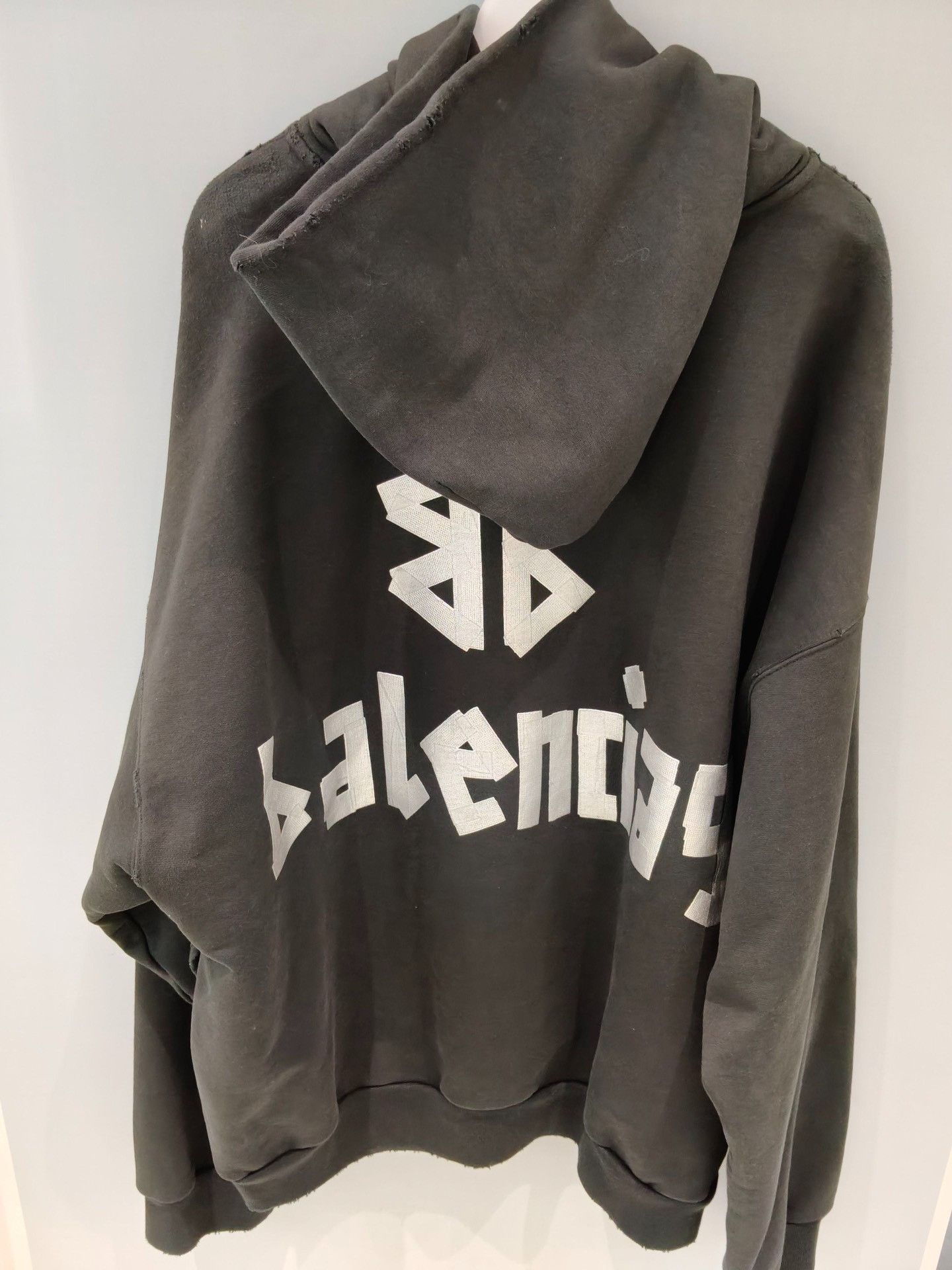 Balenciaga Balenciaga Logo Hooded Sweatshirt Size US L / EU 52-54 / 3 - 4 Thumbnail