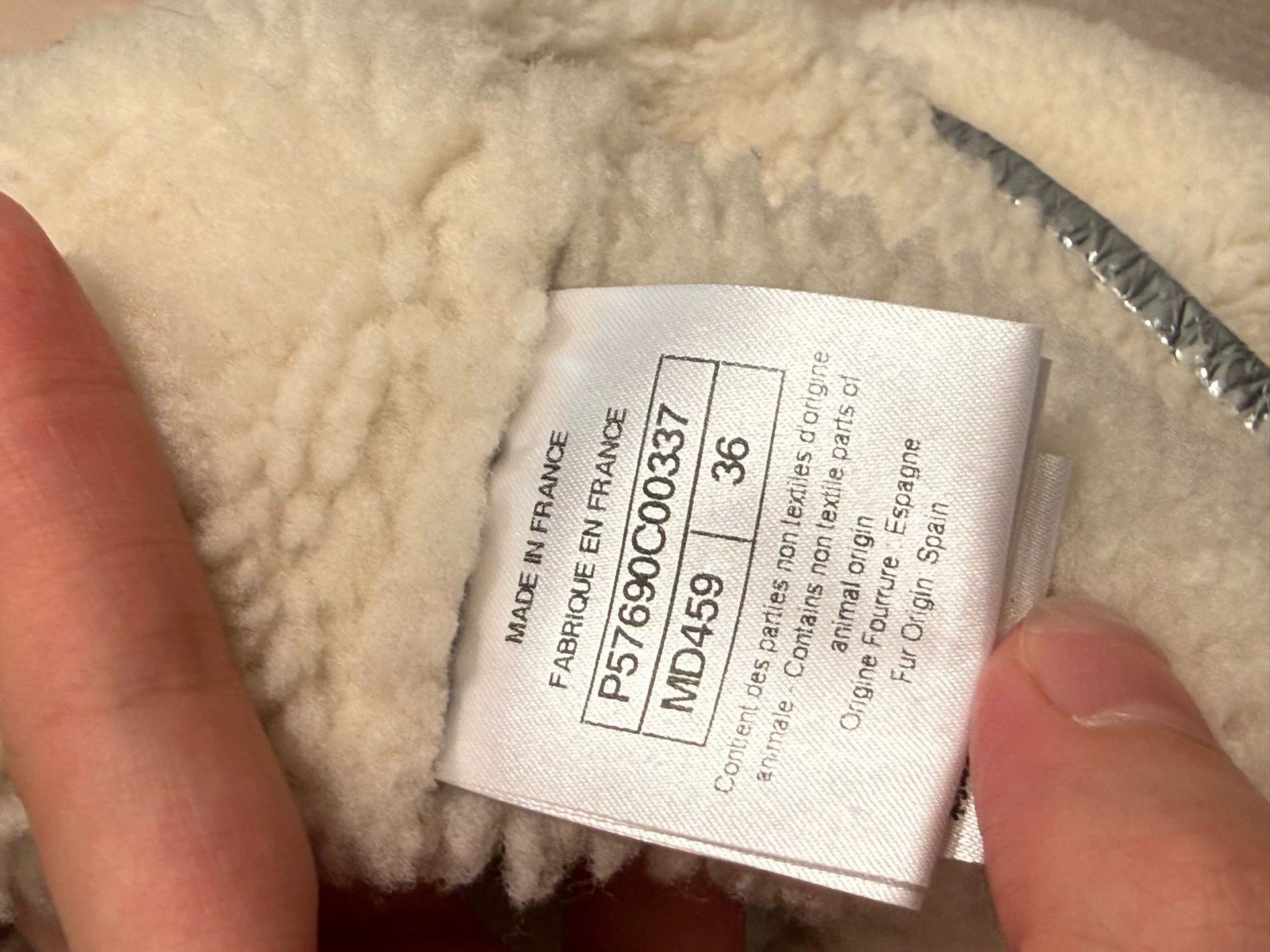 Chanel Chanel 17K Lamb Wool Jacket FR36 Size XS / US 0-2 / IT 36-38 - 3 Thumbnail