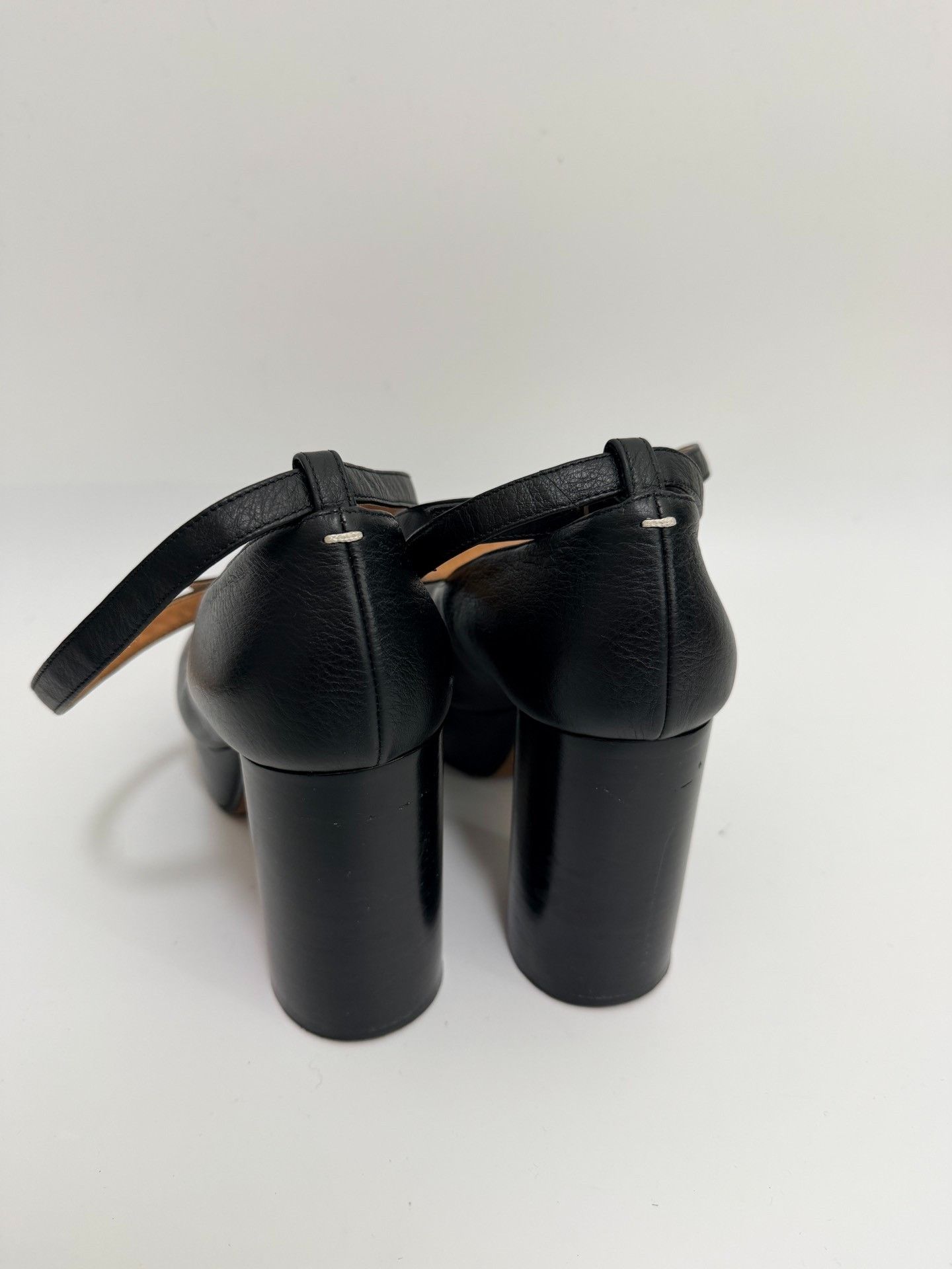 Maison Margiela Maison Margiela Split-Toe Platform Heels Size US 5.5 / IT 35.5 - 7 Thumbnail