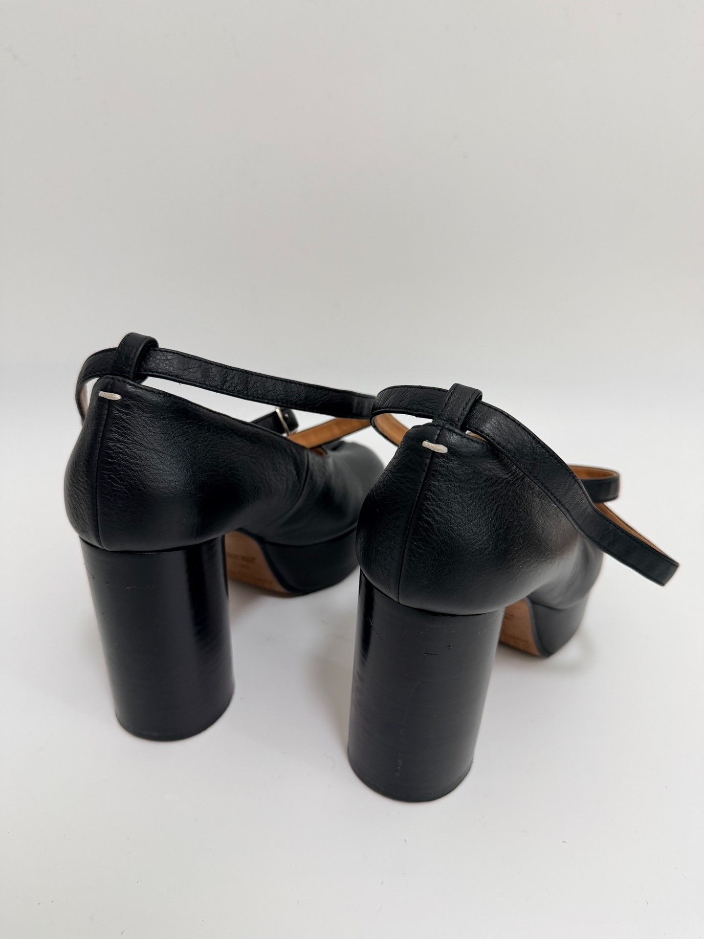 Maison Margiela Maison Margiela Split-Toe Platform Heels Size US 5.5 / IT 35.5 - 8 Thumbnail