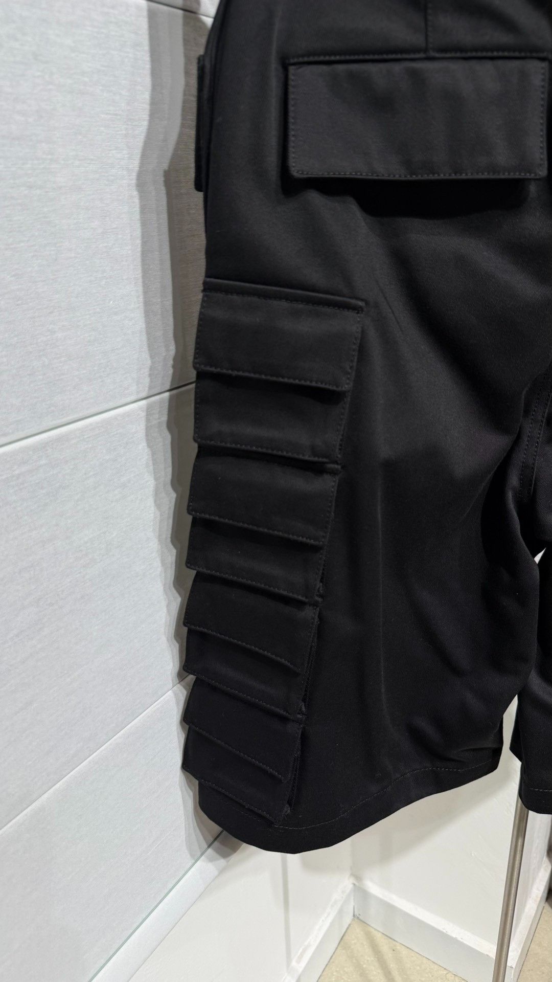 WE11DONE WE11DONE Black Cargo Shorts Size US 26 / EU 42 - 7 Thumbnail
