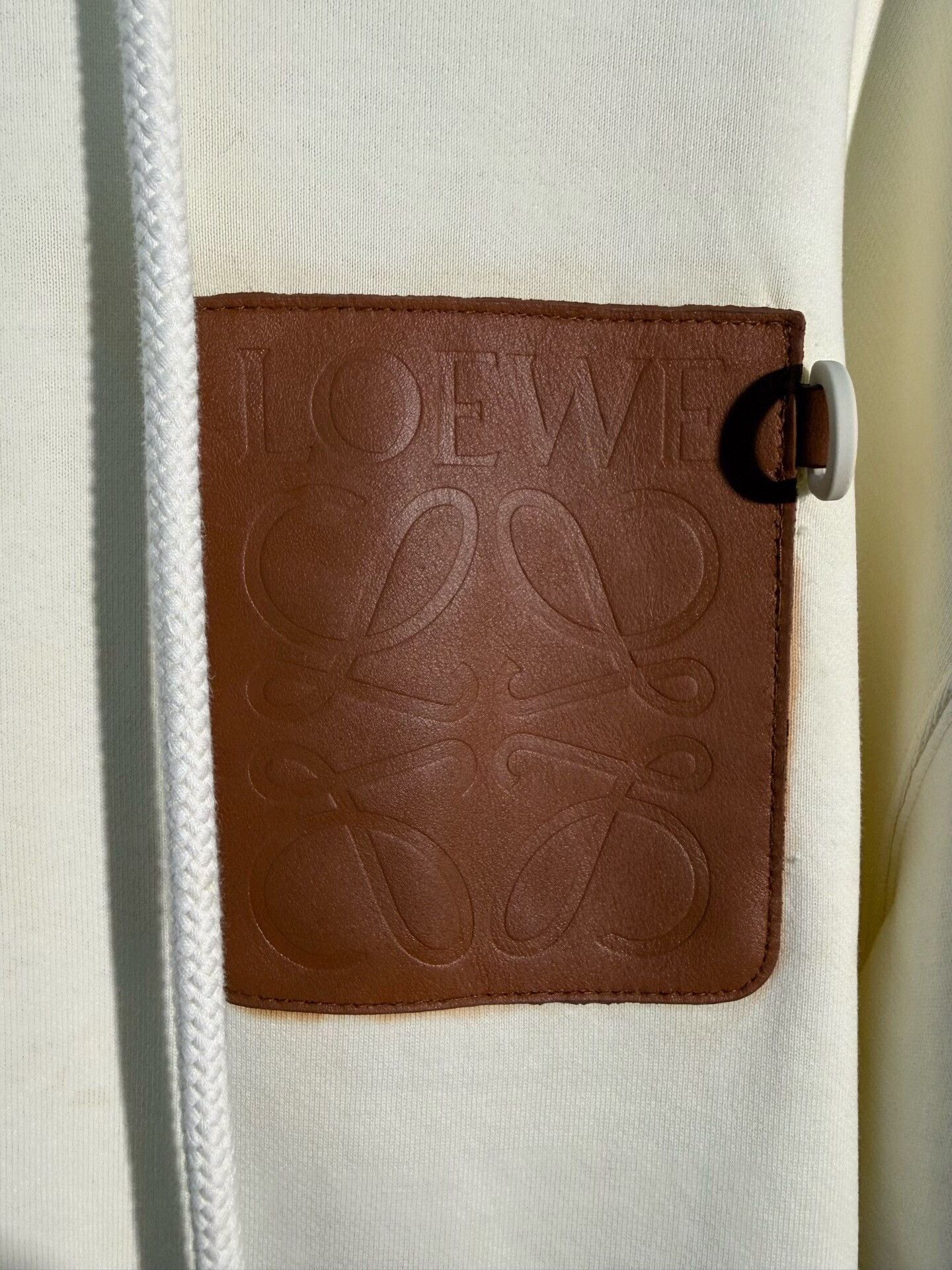 Loewe LOEWE Beige Leather Patch Loose Hoodie Size US S / EU 44-46 / 1 - 4 Thumbnail