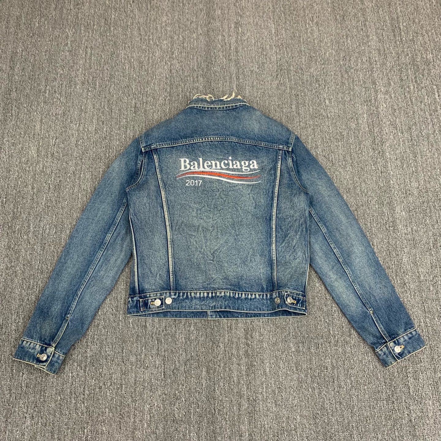 Balenciaga Balenciaga Blue Washed Denim Jacket Size US S / EU 44-46 / 1 - 2 Thumbnail