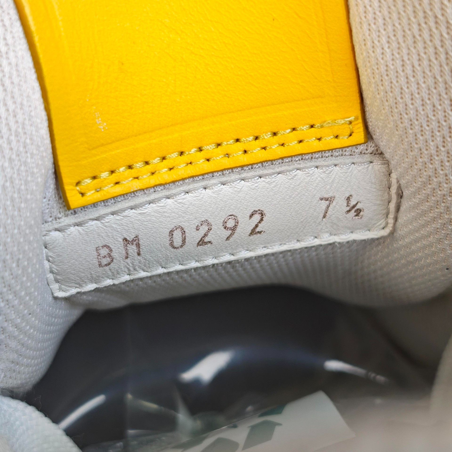 Louis Vuitton LV Trainer White Yellow Sneakers Size US 8.5 / EU 41-42 - 6 Thumbnail