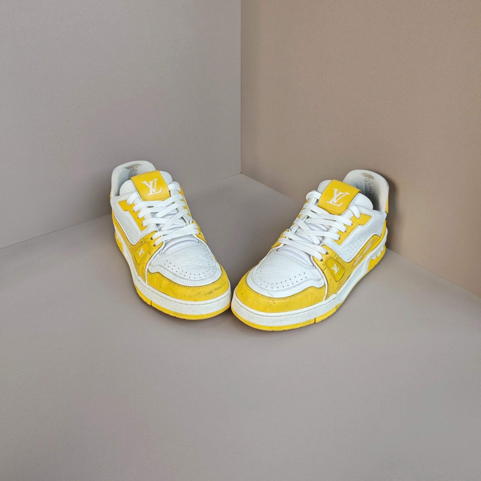 Louis Vuitton LV Trainer White Yellow Sneakers Size US 8.5 / EU 41-42 - 2 Thumbnail