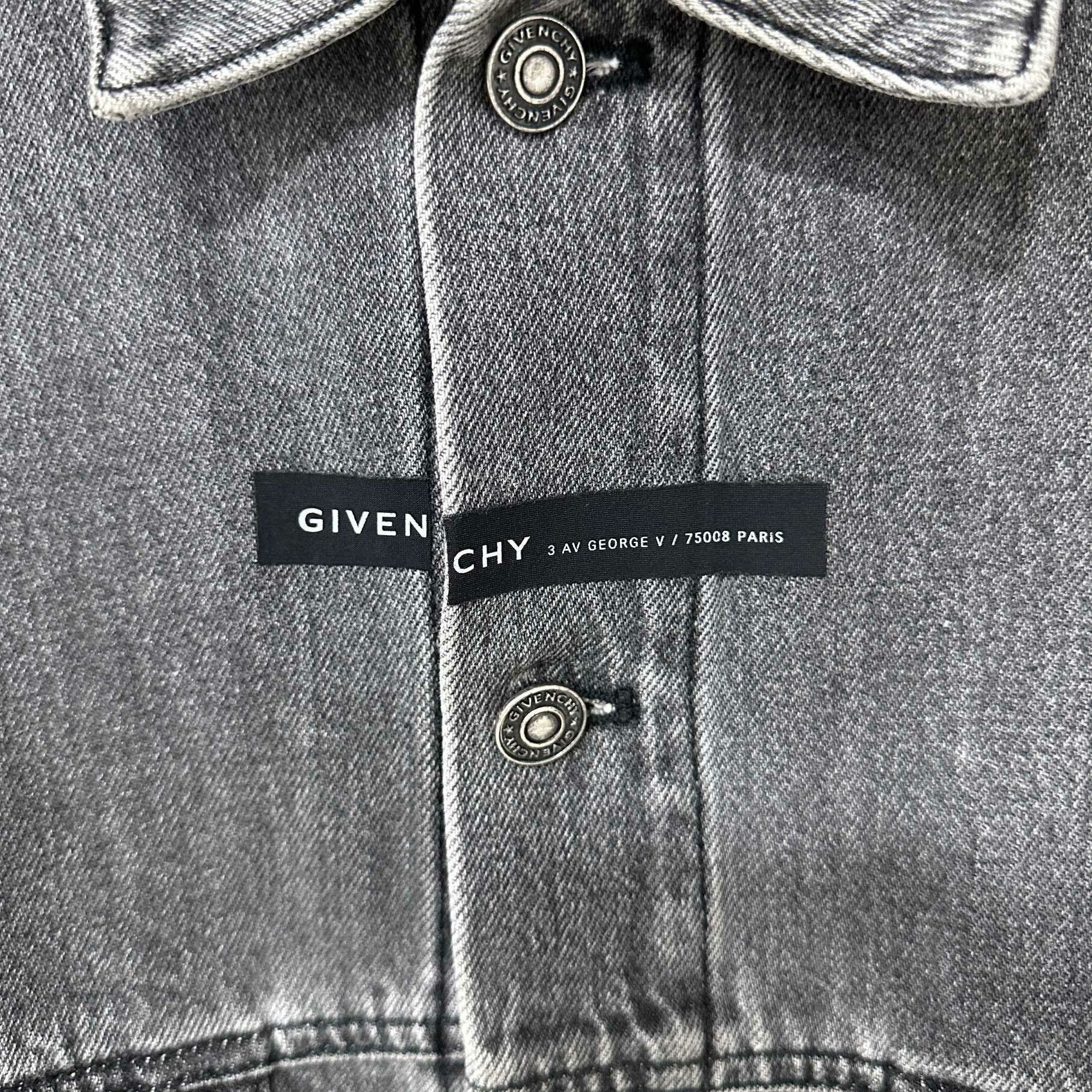 Givenchy Givenchy White-Gray Washed Denim Jacket Size US M / EU 48-50 / 2 - 6 Thumbnail