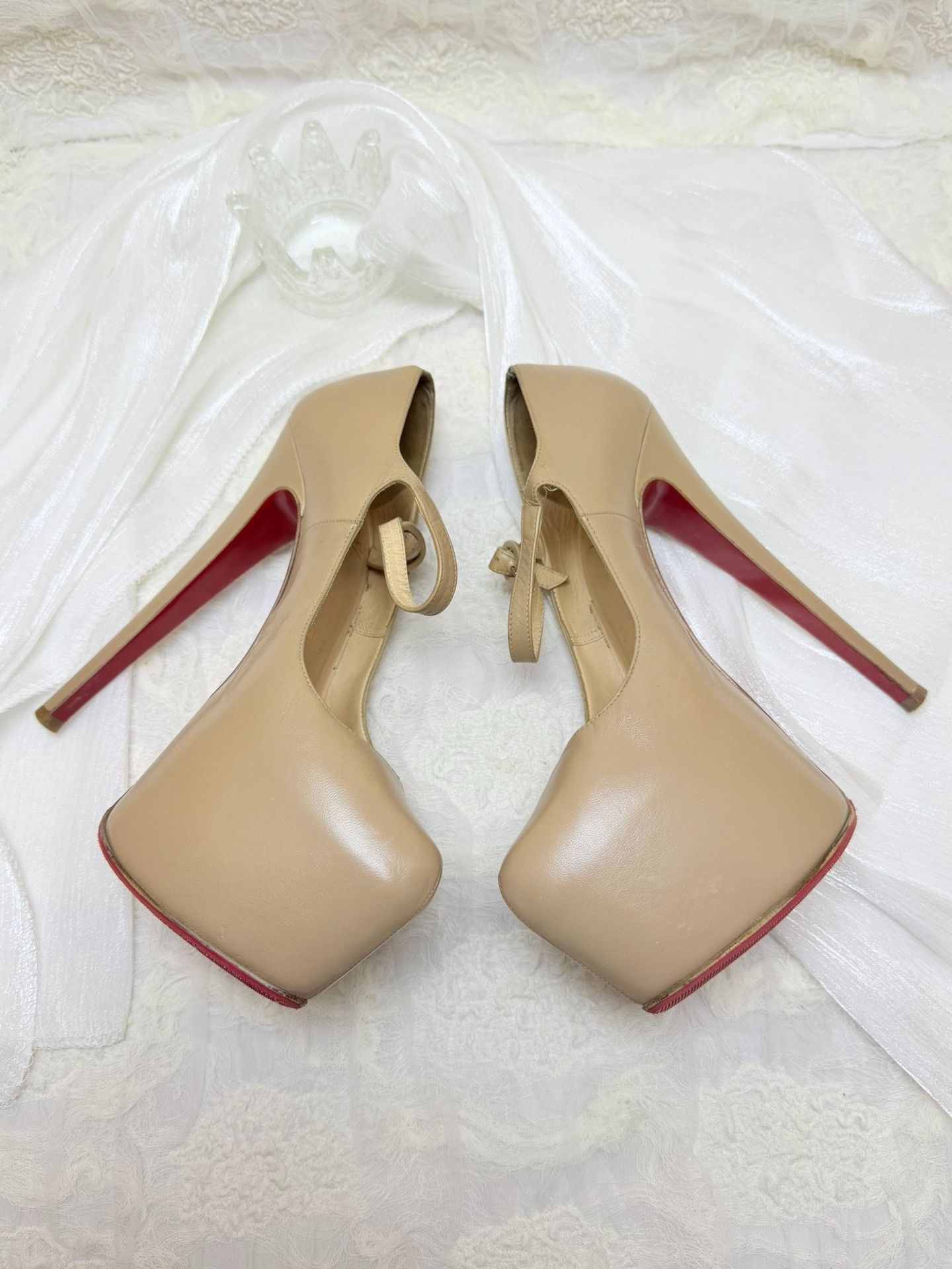 Christian Louboutin Christian Louboutin Lowtop Sneakers us_5-5 Women Size US 5.5 / IT 35.5 - 4 Thumbnail