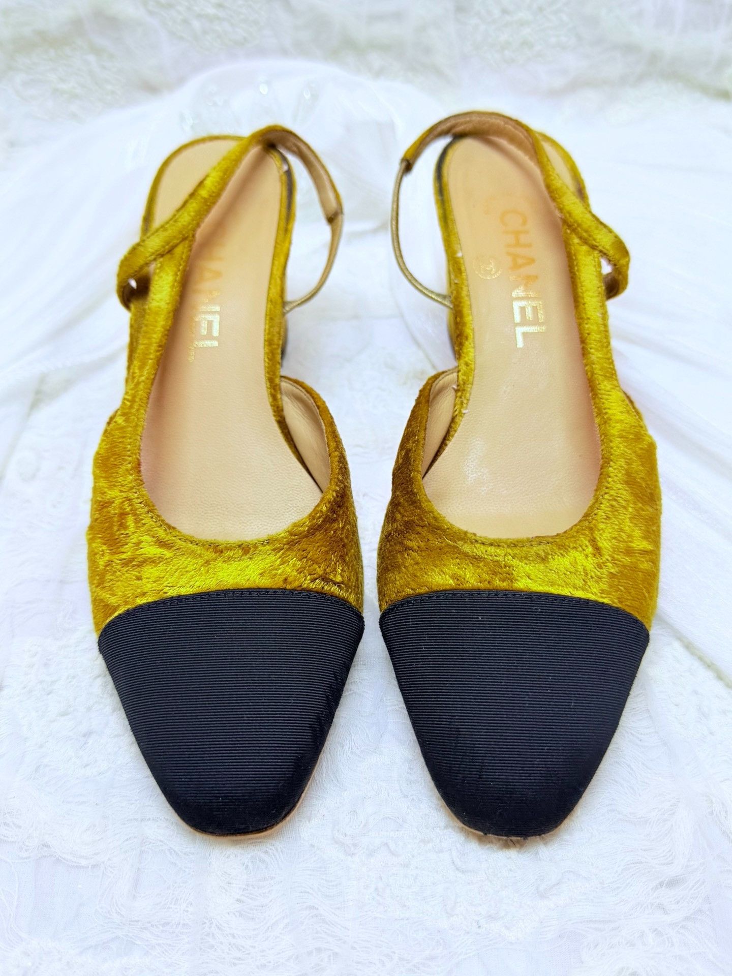 Chanel Chanel Velvet Gold Sandals us_6-5 Women Size US 6.5 / IT 36.5 - 3 Thumbnail