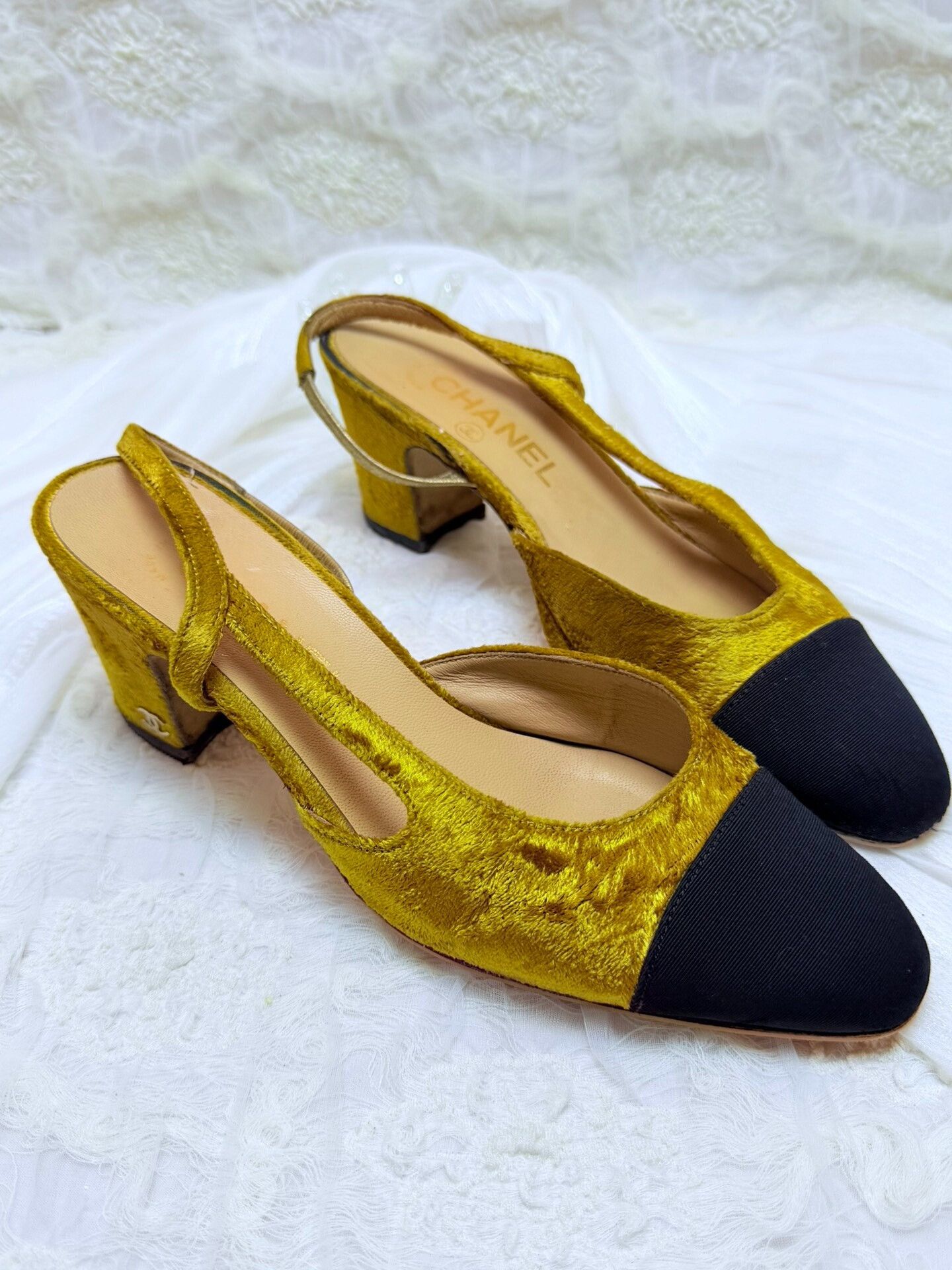 Chanel Chanel Velvet Gold Sandals us_6-5 Women Size US 6.5 / IT 36.5 - 2 Thumbnail