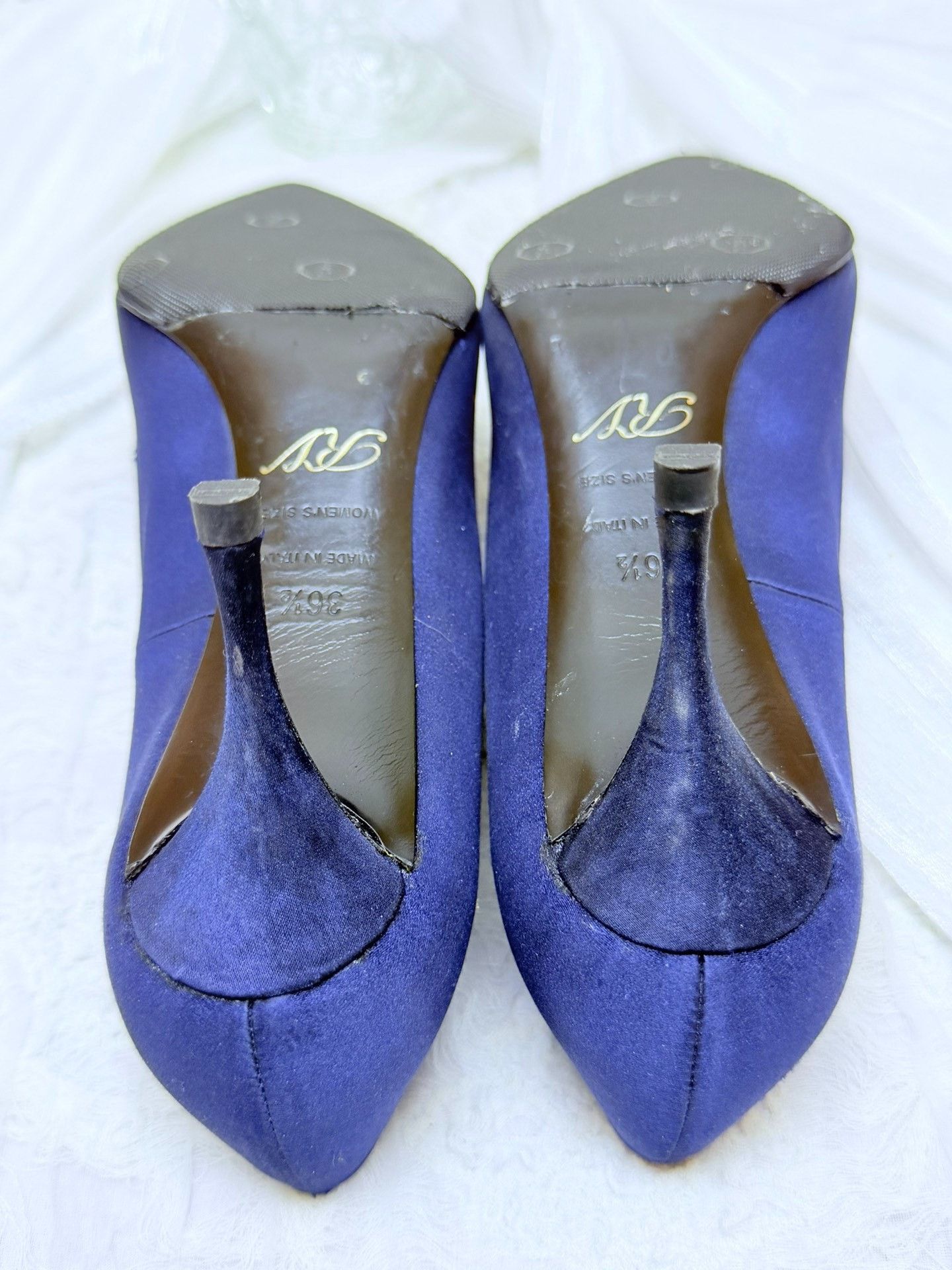 Roger Vivier Roger Vivier Retro Blue Lowtop Sneakers us_6-5 Women Size US 6.5 / IT 36.5 - 6 Thumbnail