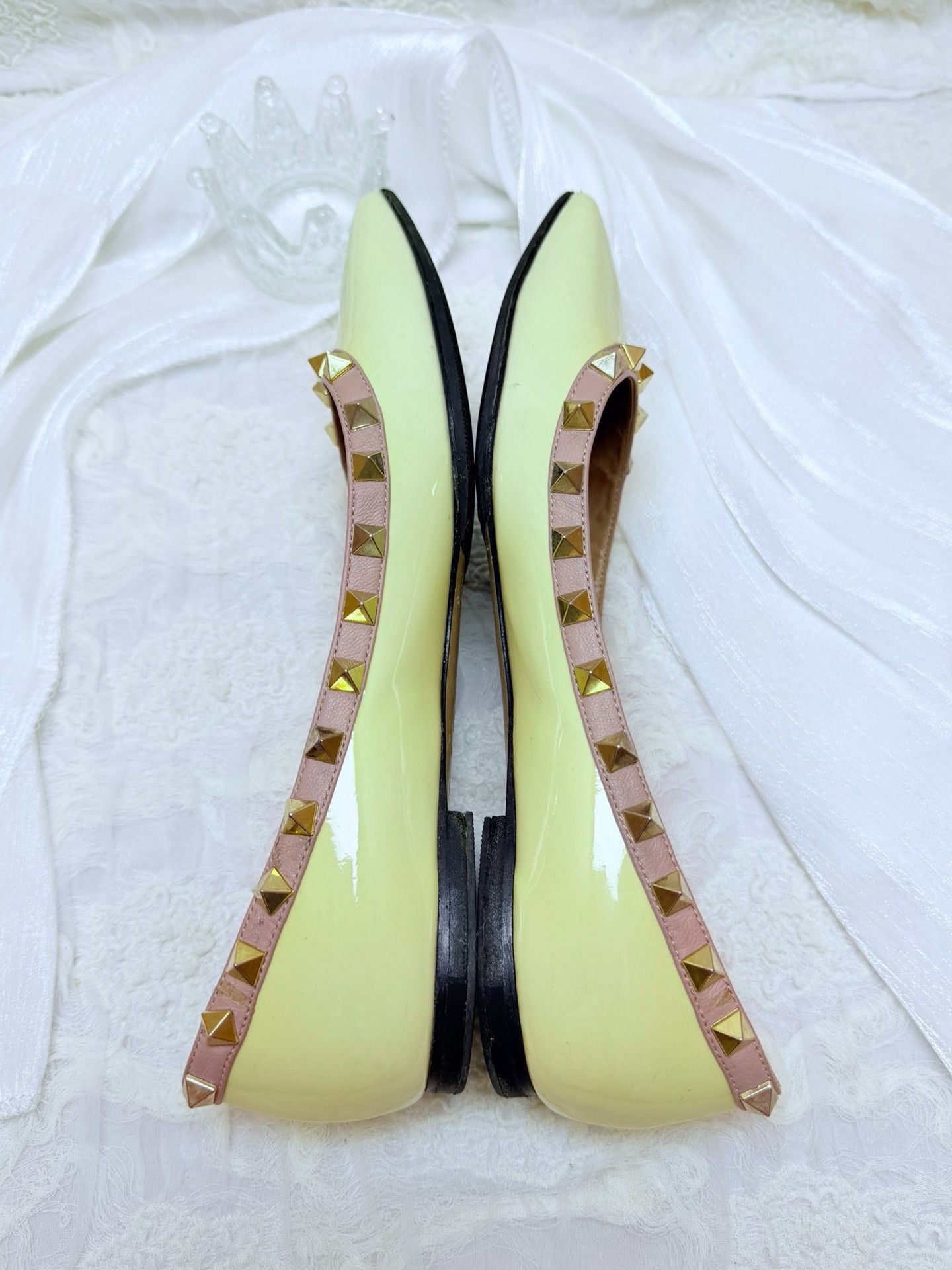 Valentino Valentino Yellow Lowtop Sneakers us_7 Women Size US 7 / IT 37 - 4 Thumbnail