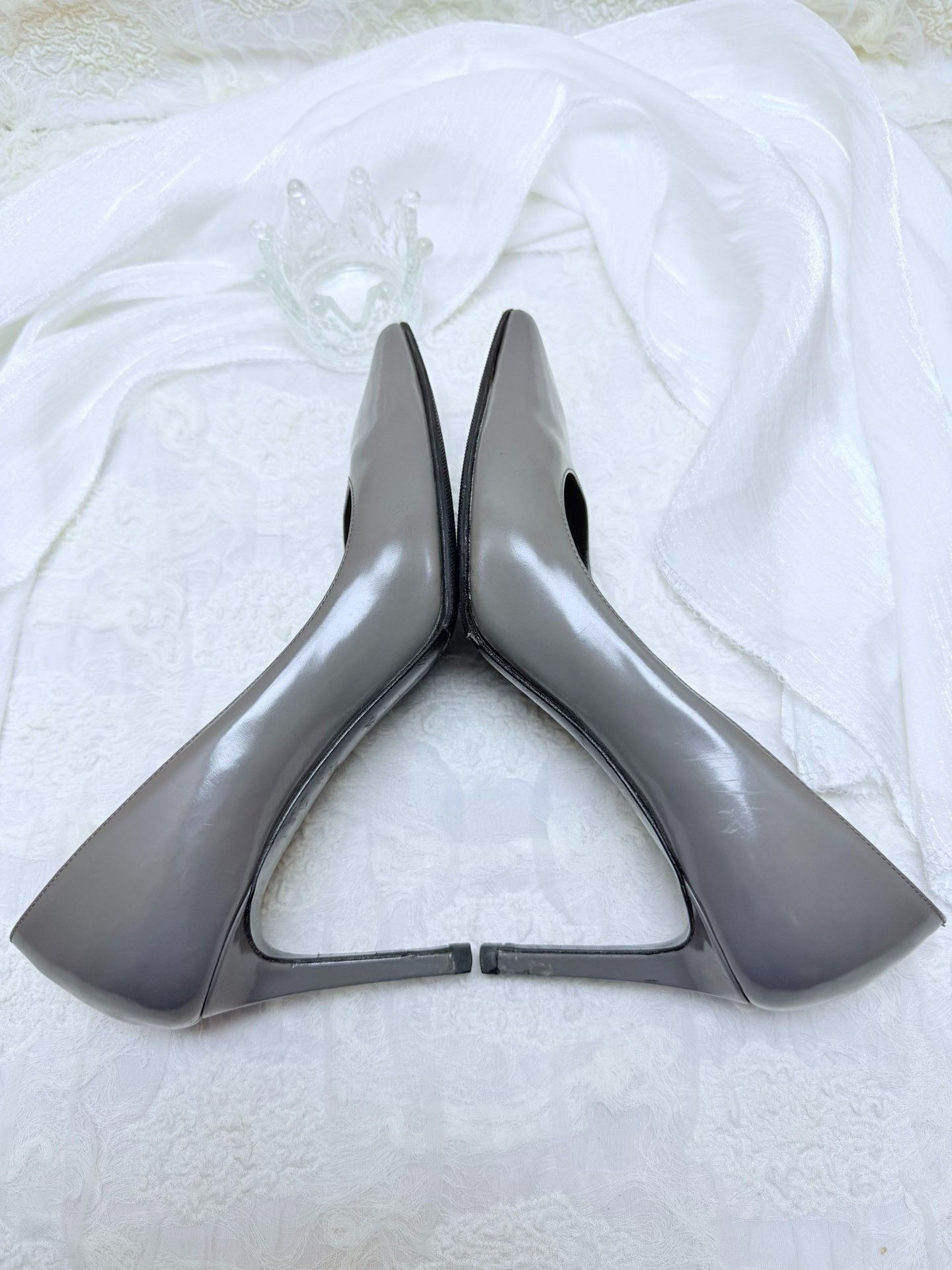 Saint Laurent Paris Saint Laurent Paris Patent Gray Lowtop Sneakers us_7 Women Size US 7 / IT 37 - 6 Thumbnail