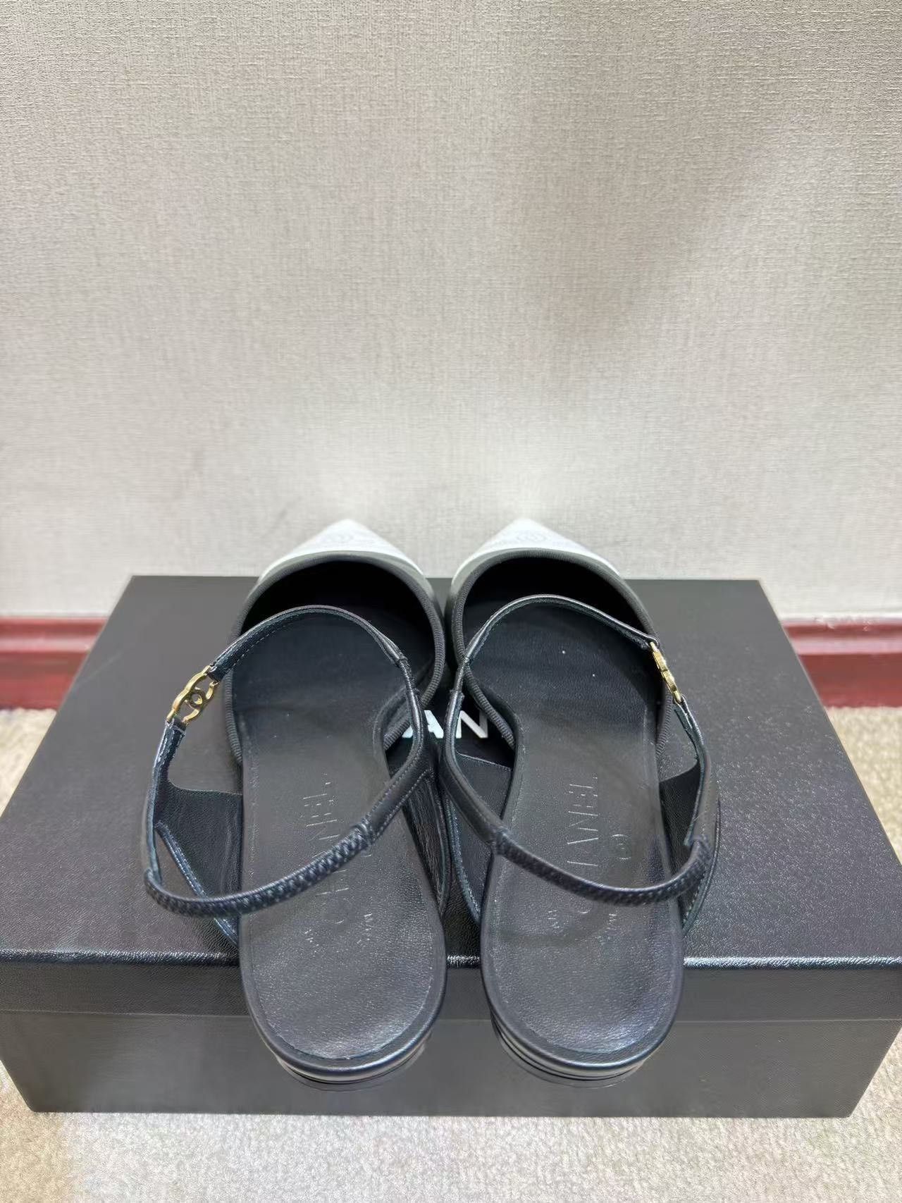 Chanel Chanel Leather Sandals us_9-5 Women Size US 9.5 / IT 39.5 - 5 Thumbnail