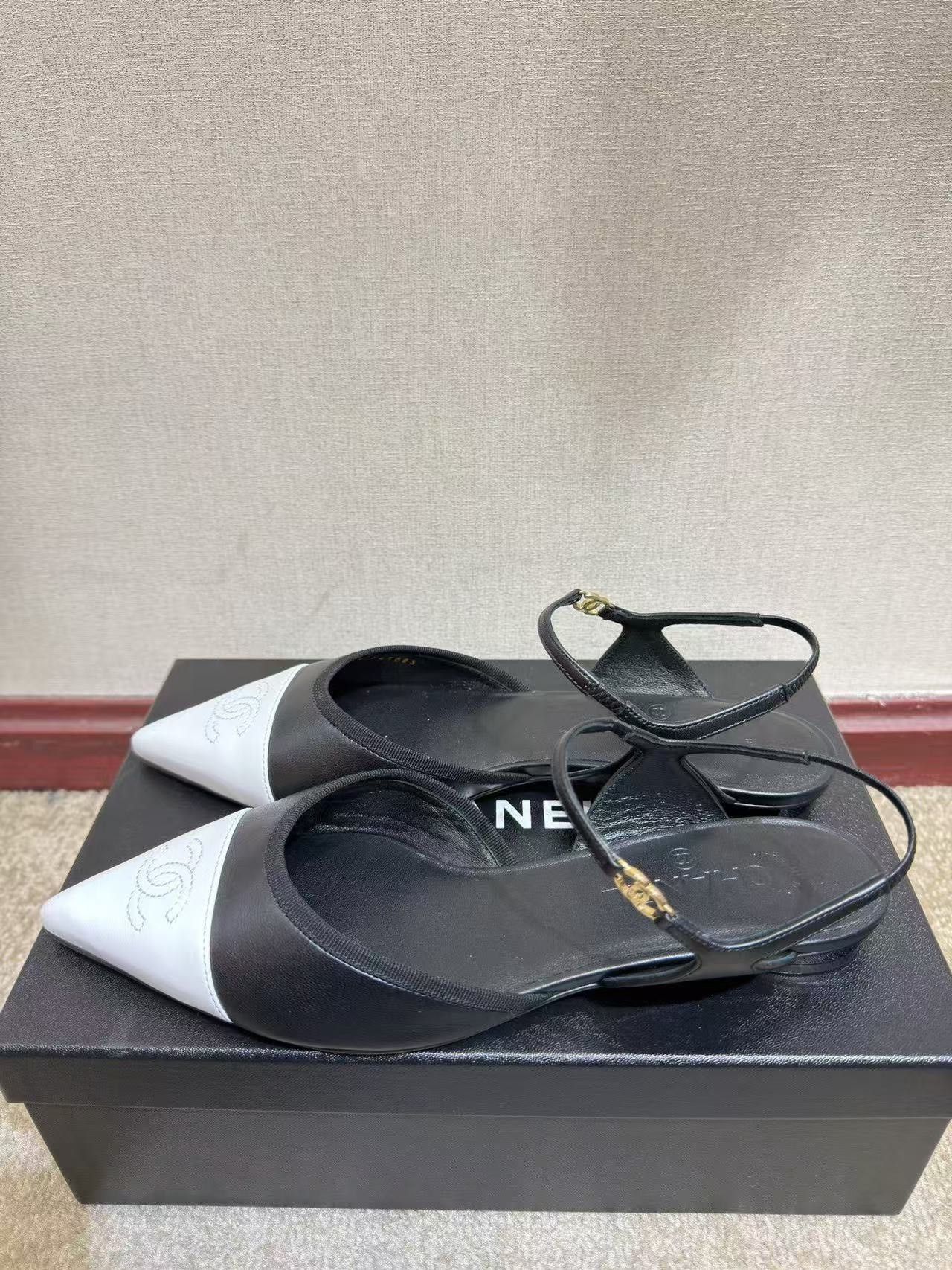 Chanel Chanel Leather Sandals us_9-5 Women Size US 9.5 / IT 39.5 - 2 Thumbnail