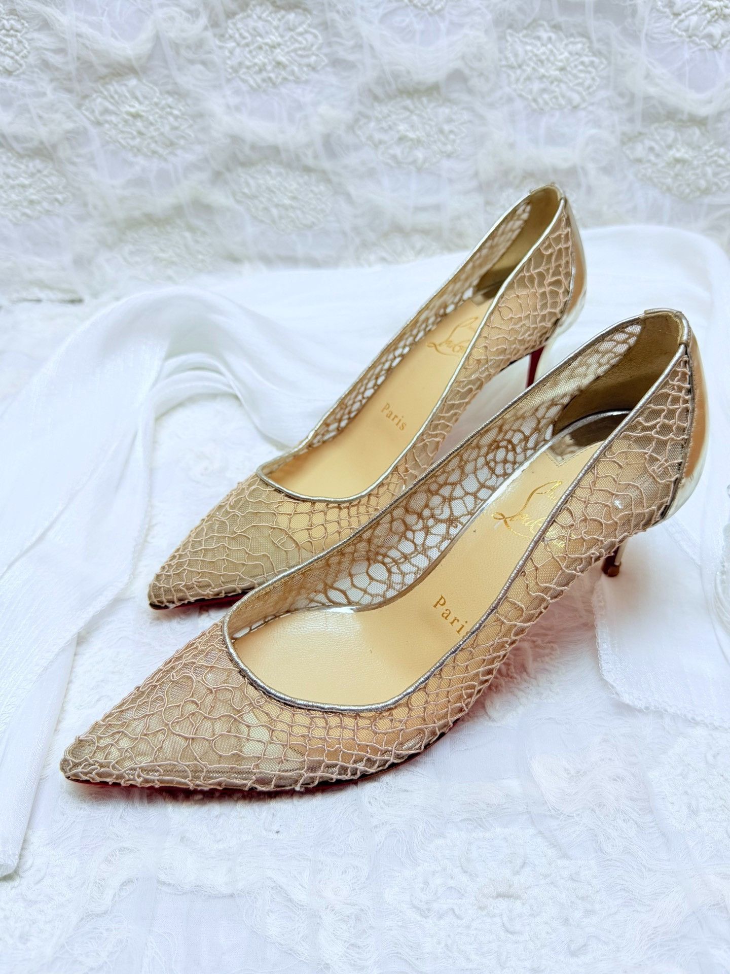 Christian Louboutin Christian Louboutin Mesh Gold Lowtop Sneakers us_8-5 Women Size US 8.5 / IT 38.5 - 2 Thumbnail