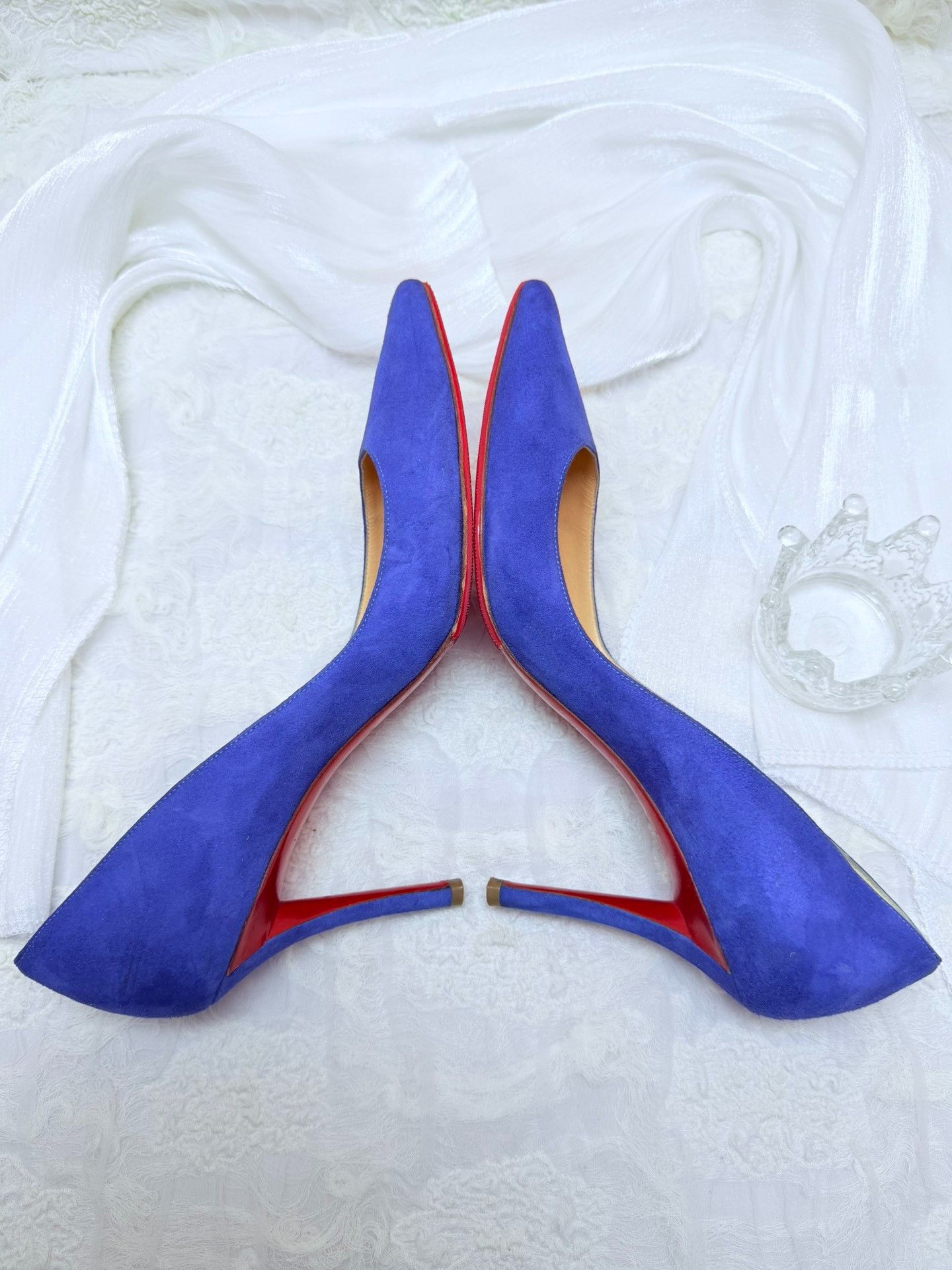 Christian Louboutin Christian Louboutin Suede Blue Lowtop Sneakers us_7 Women Size US 7 / IT 37 - 4 Thumbnail