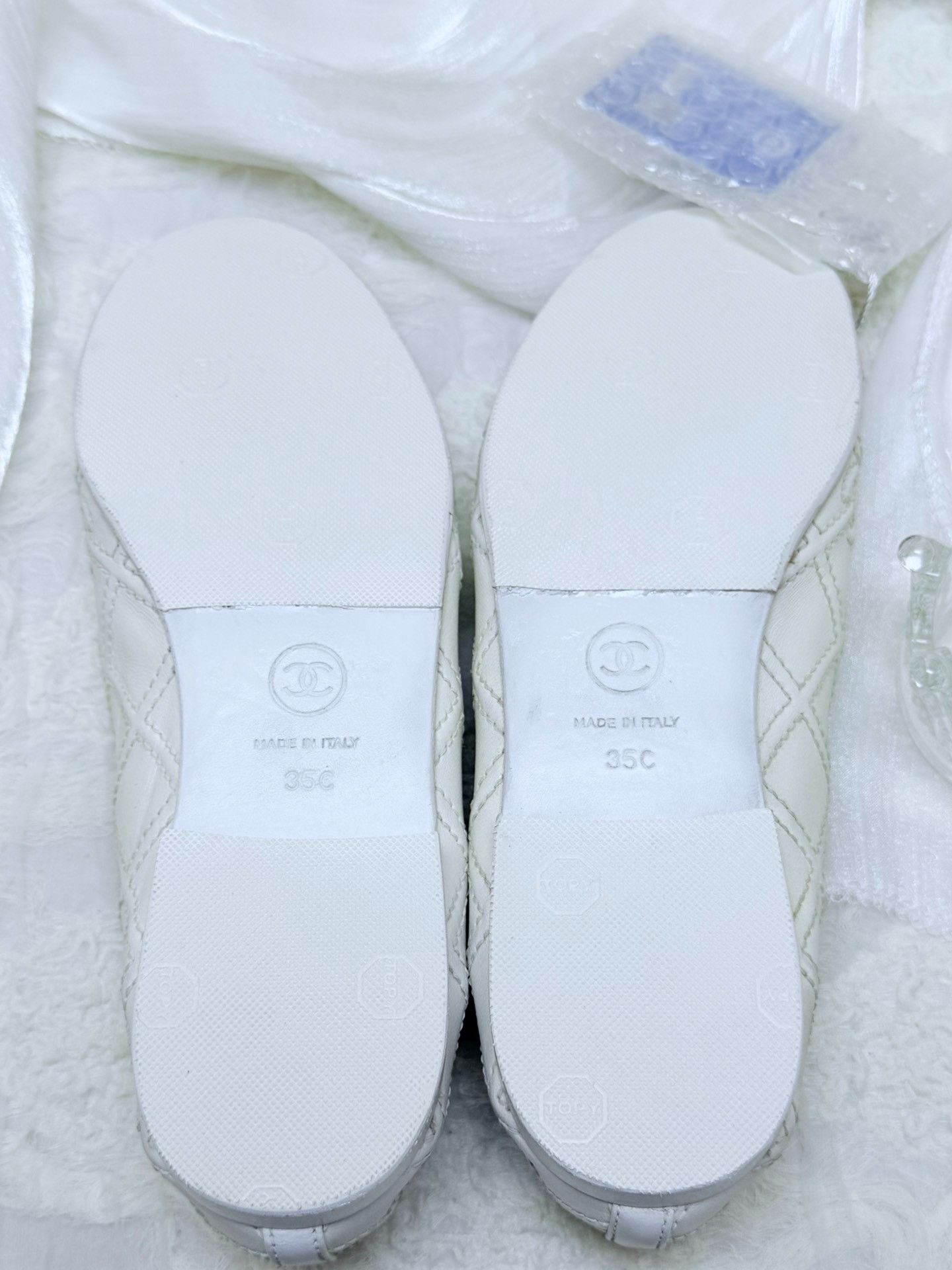 Chanel Chanel White Lowtop Sneakers us_5 Women Size US 5 / IT 35 - 7 Thumbnail